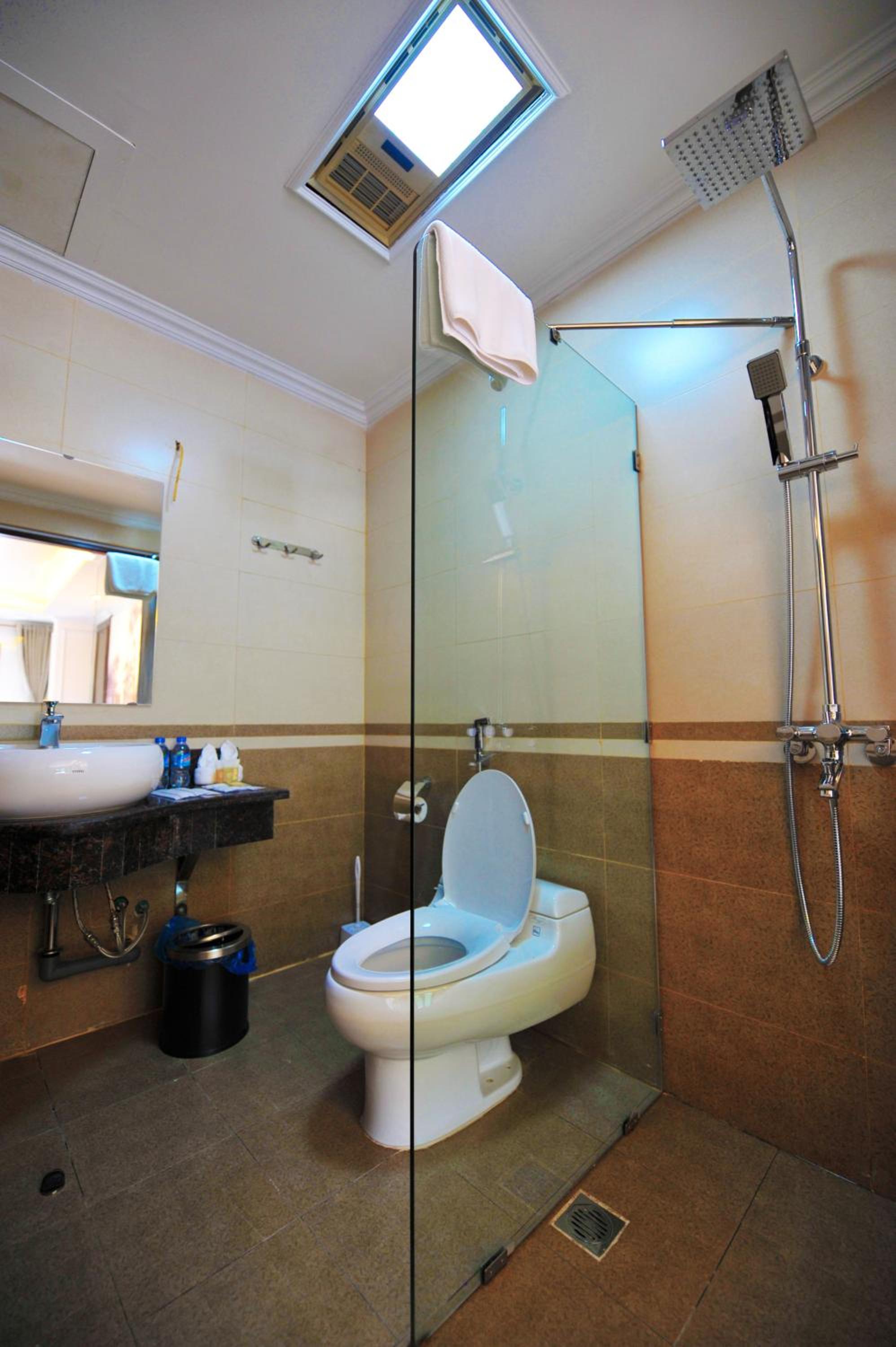 Superior Triple Room photo 3