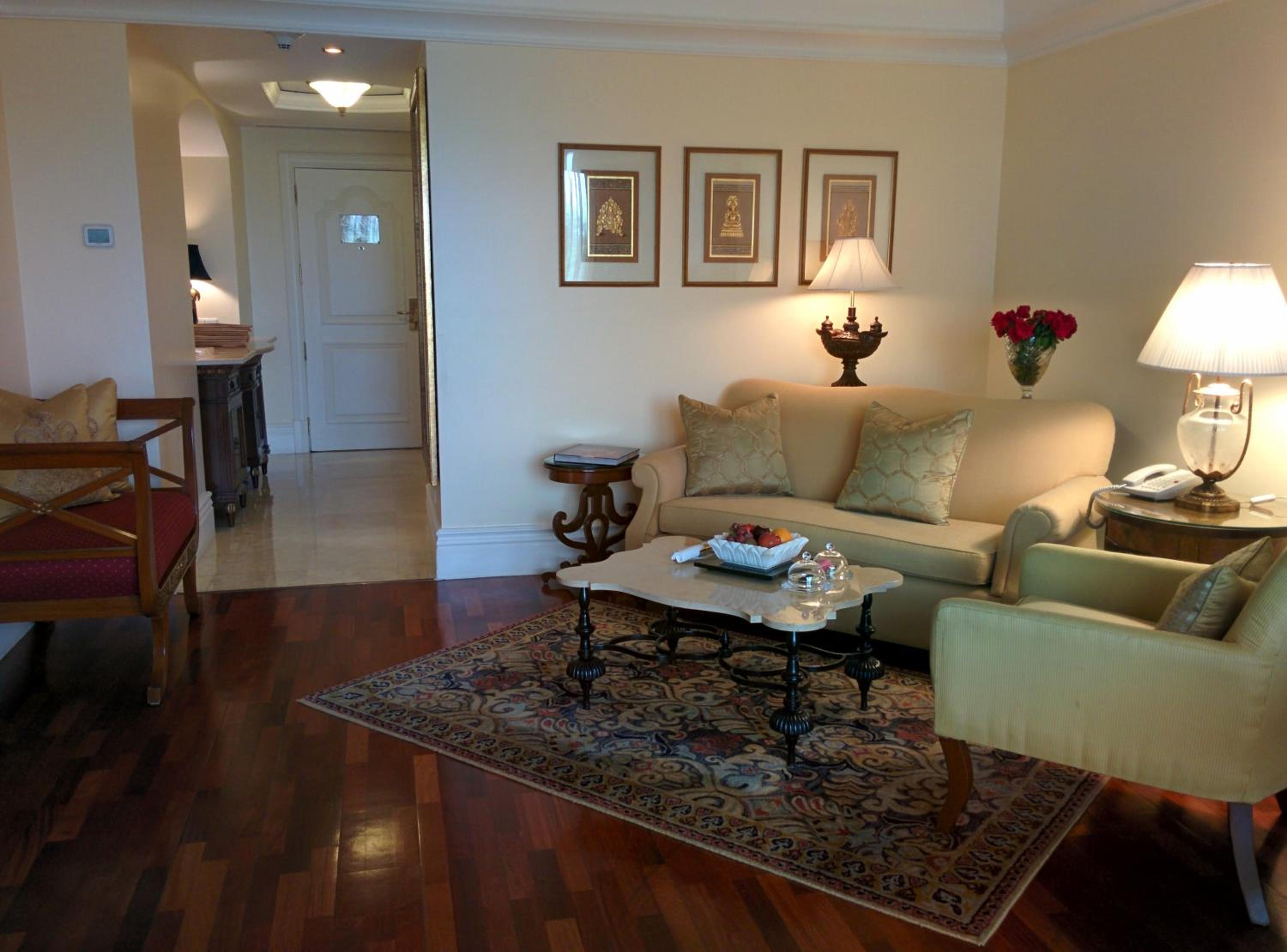 Royal Club Suite with Pool / Garden View Balcony, BMW Airport Transfers & Cocktail hours
