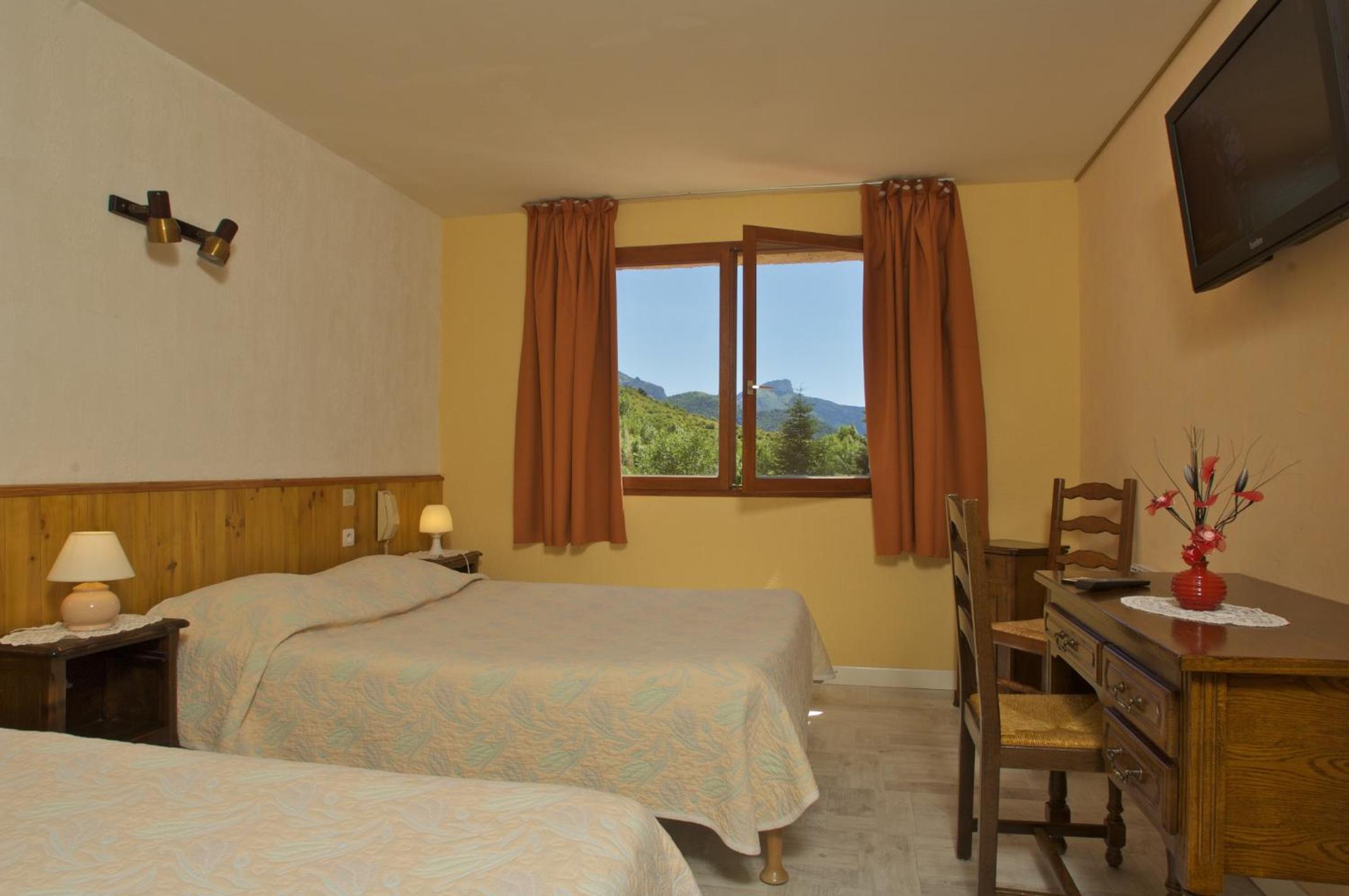 Triple Room with Mountain View - Photo 1
