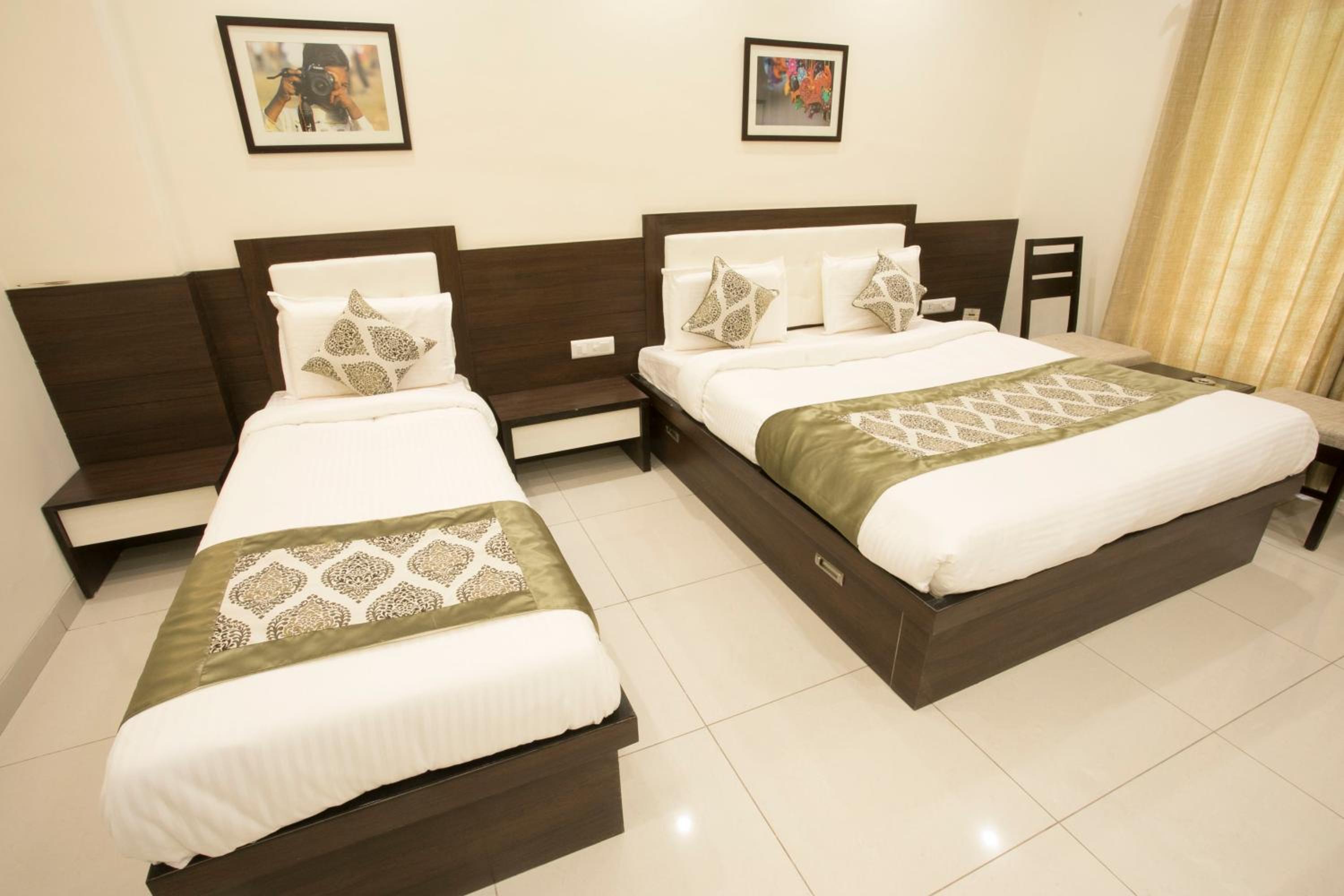 Deluxe Triple Room - Photo 2