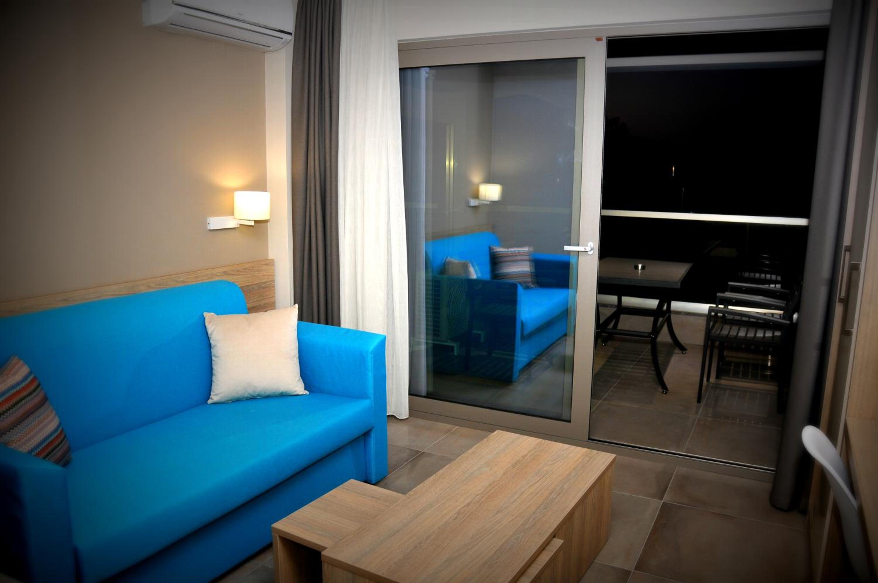 Duplex Suite - Photo 8