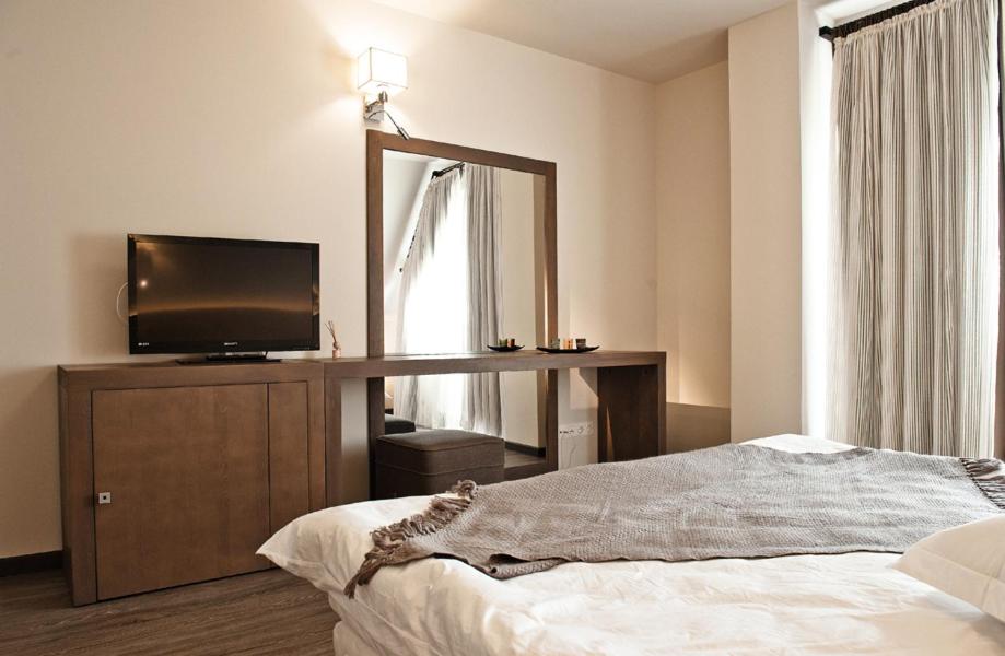 Double Room - Photo 5
