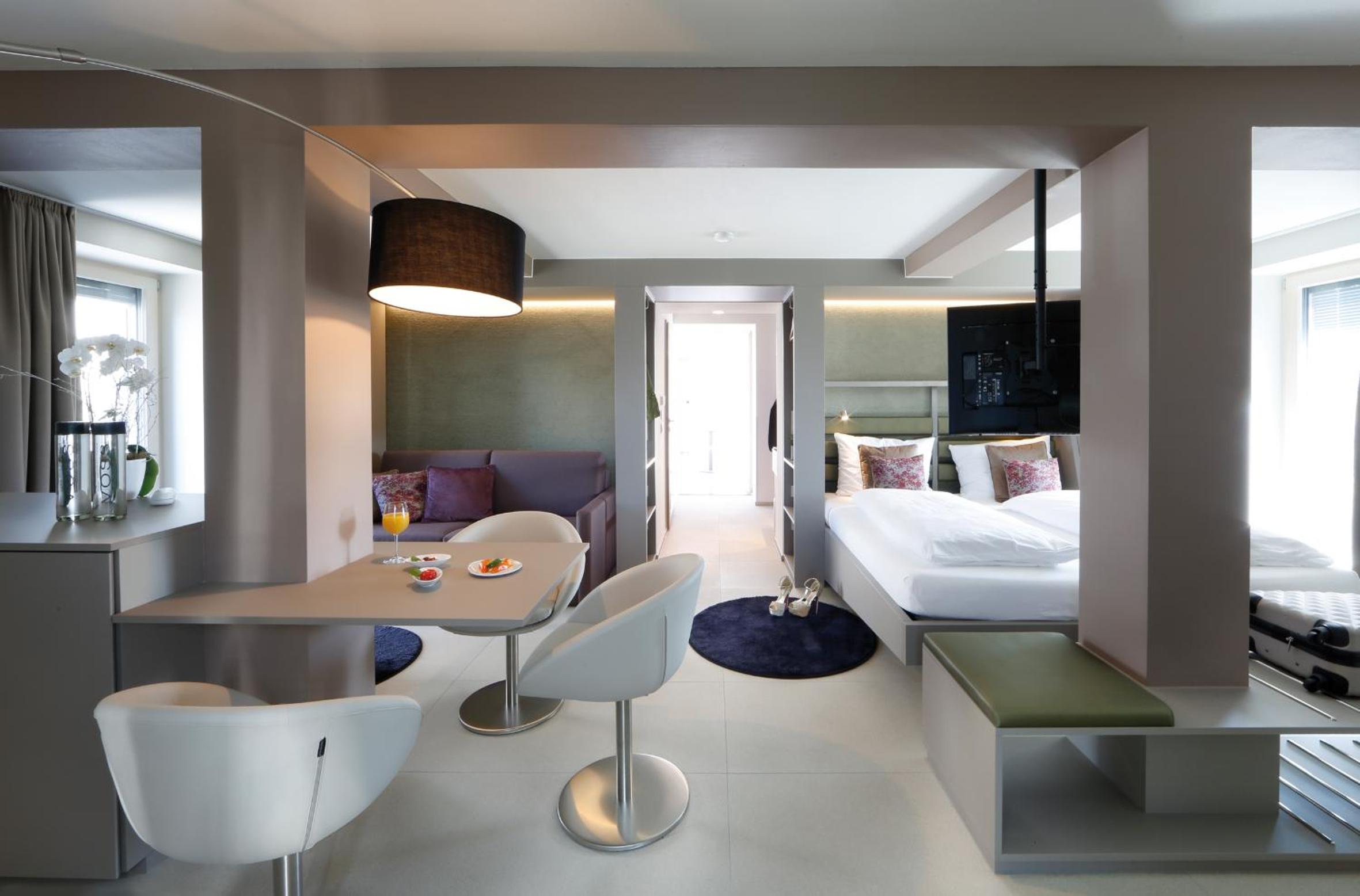 Double Room with Balcony (2.-7. Floor) - Photo 1