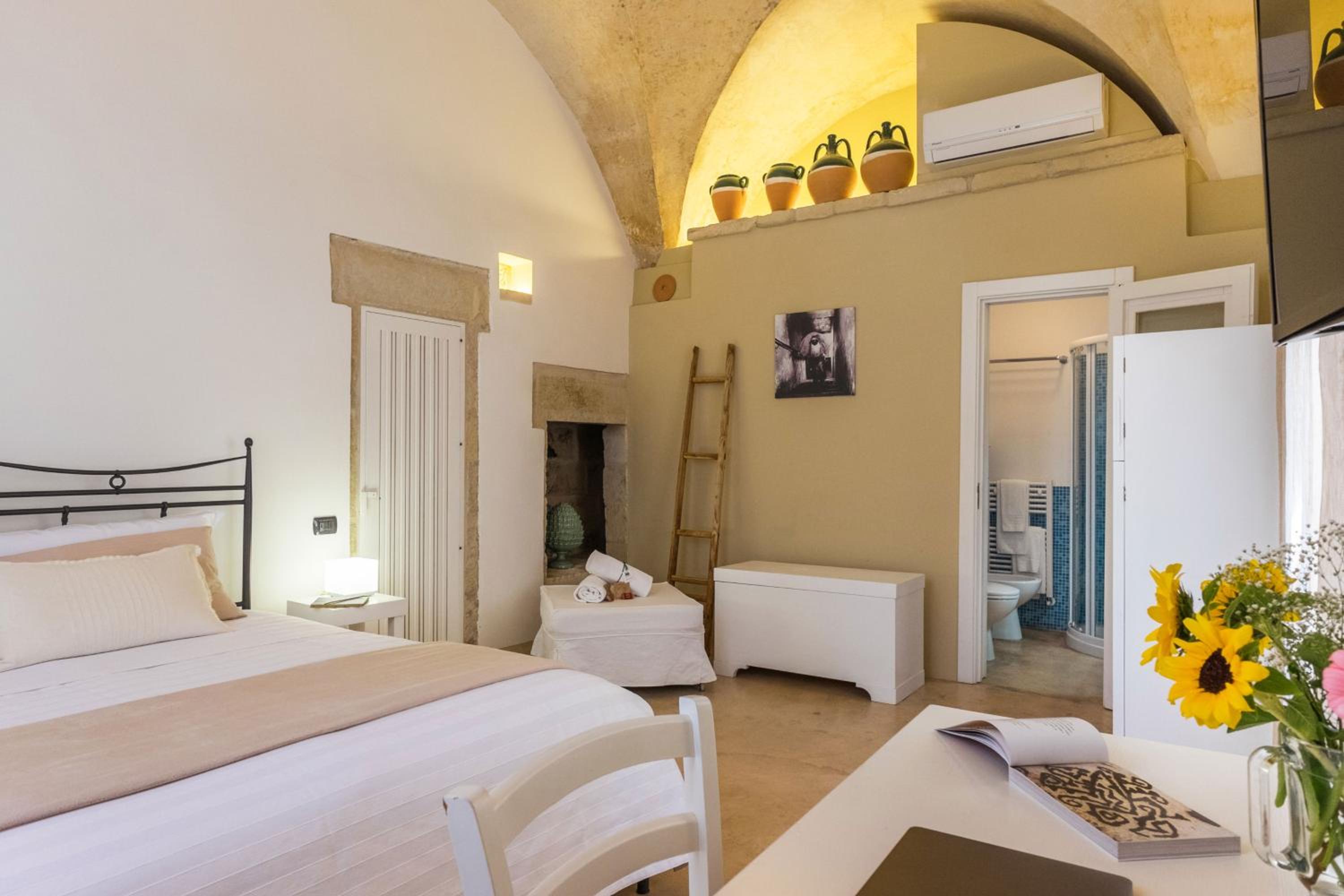 Classic Double or Twin Room - Photo 3