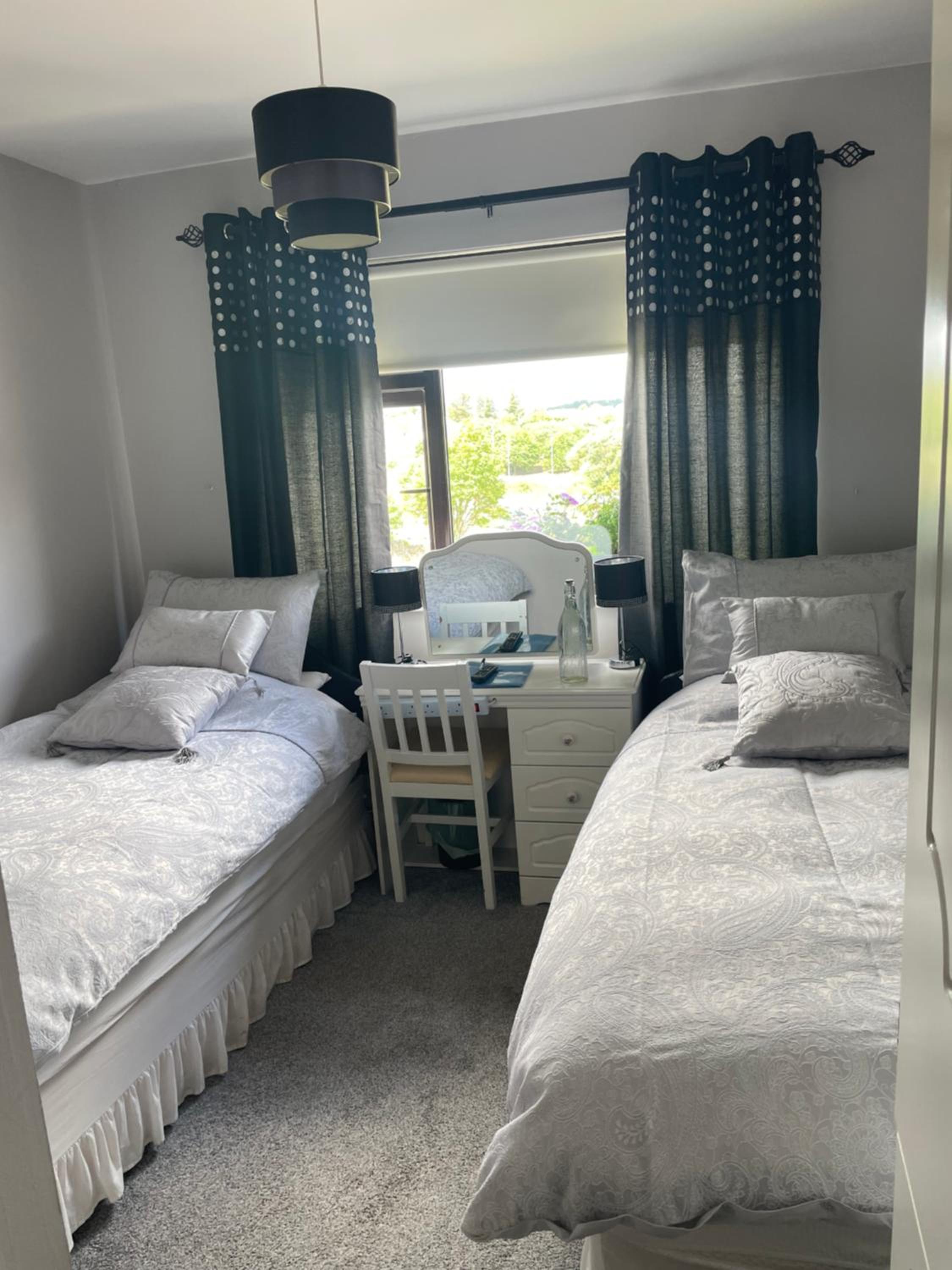 Twin Room with Shower photo 1