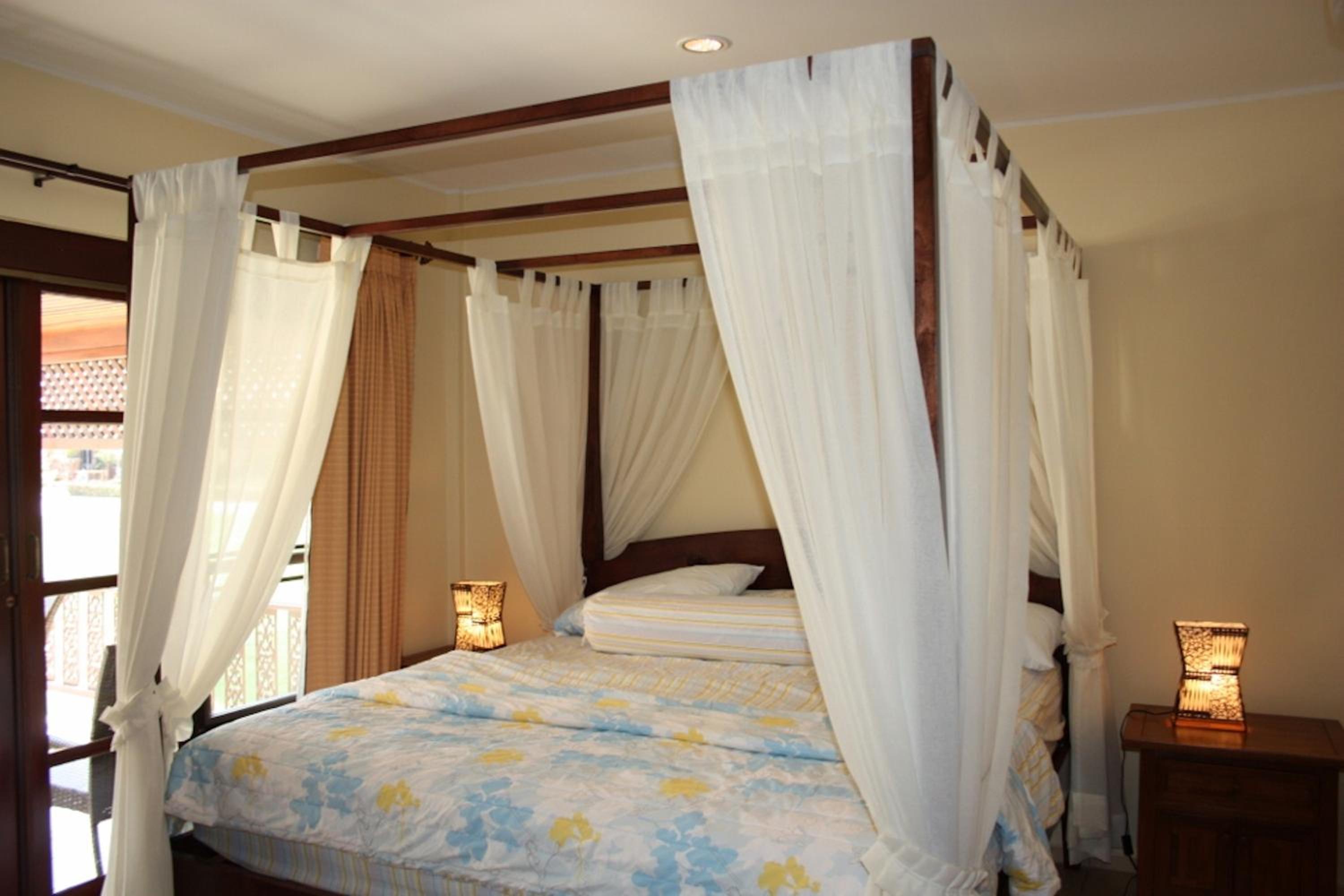 Two-Bedroom House photo 3