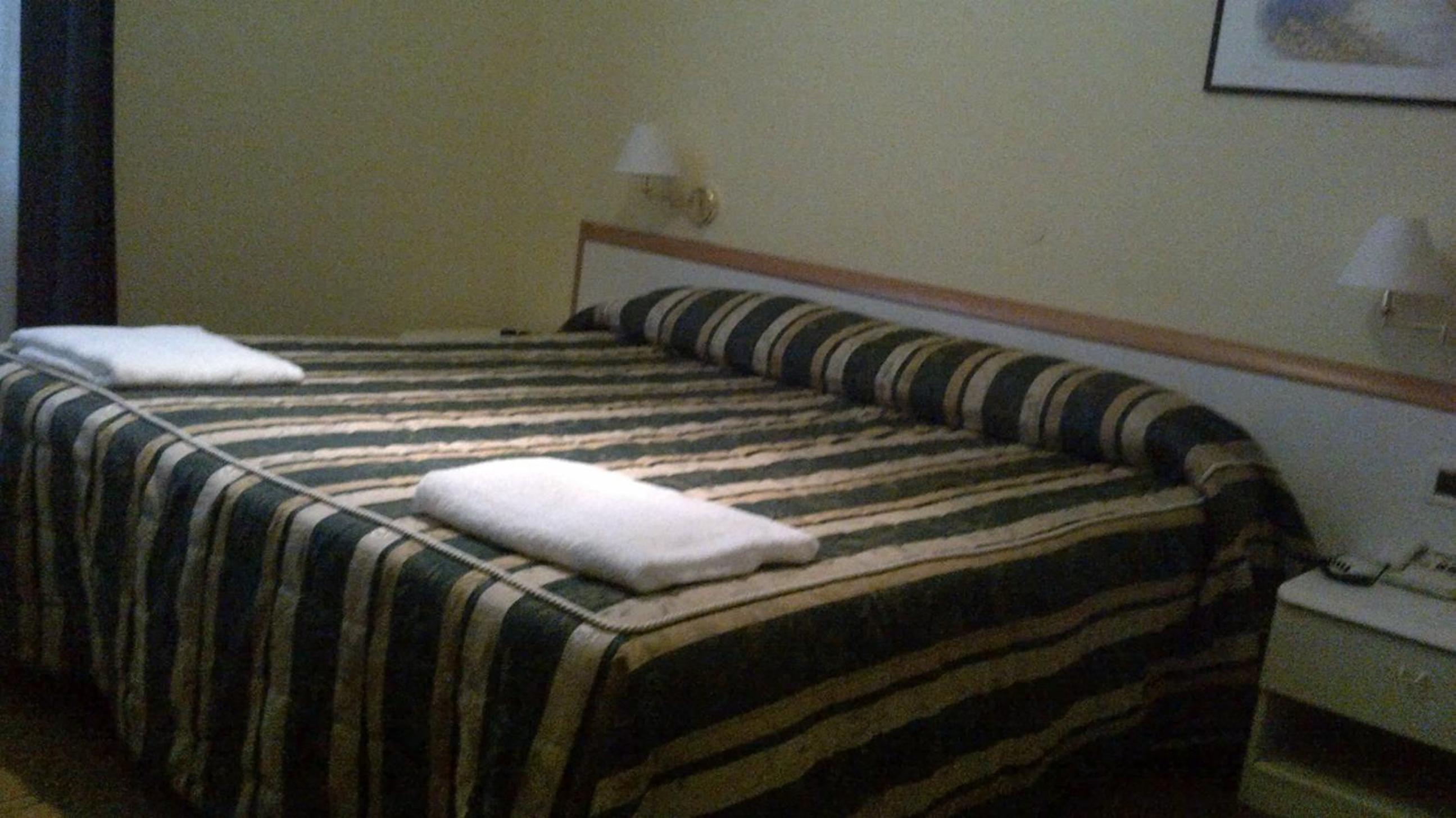 Double or Twin Room - Photo 2