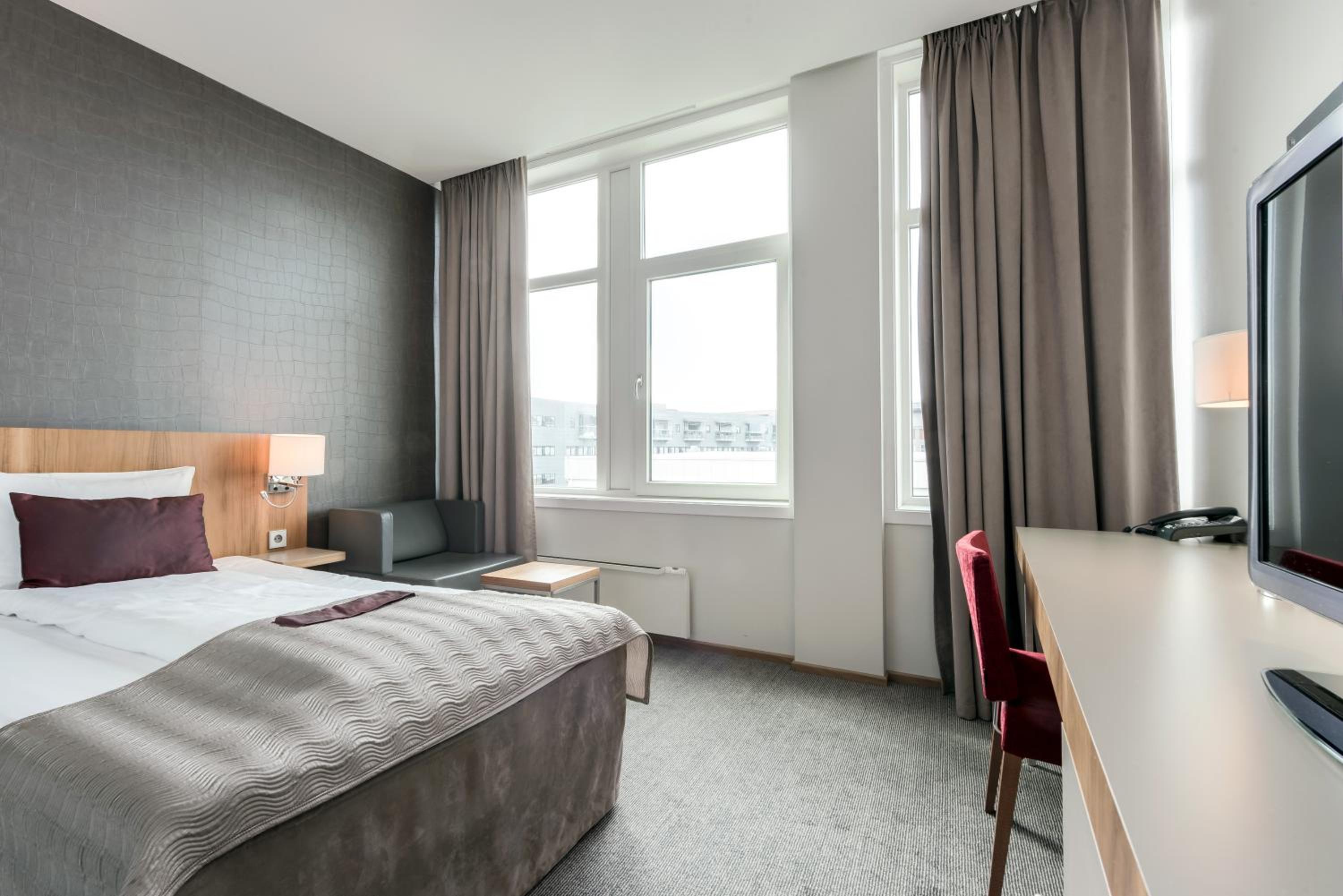 Standard Double or Twin Room - Photo 1