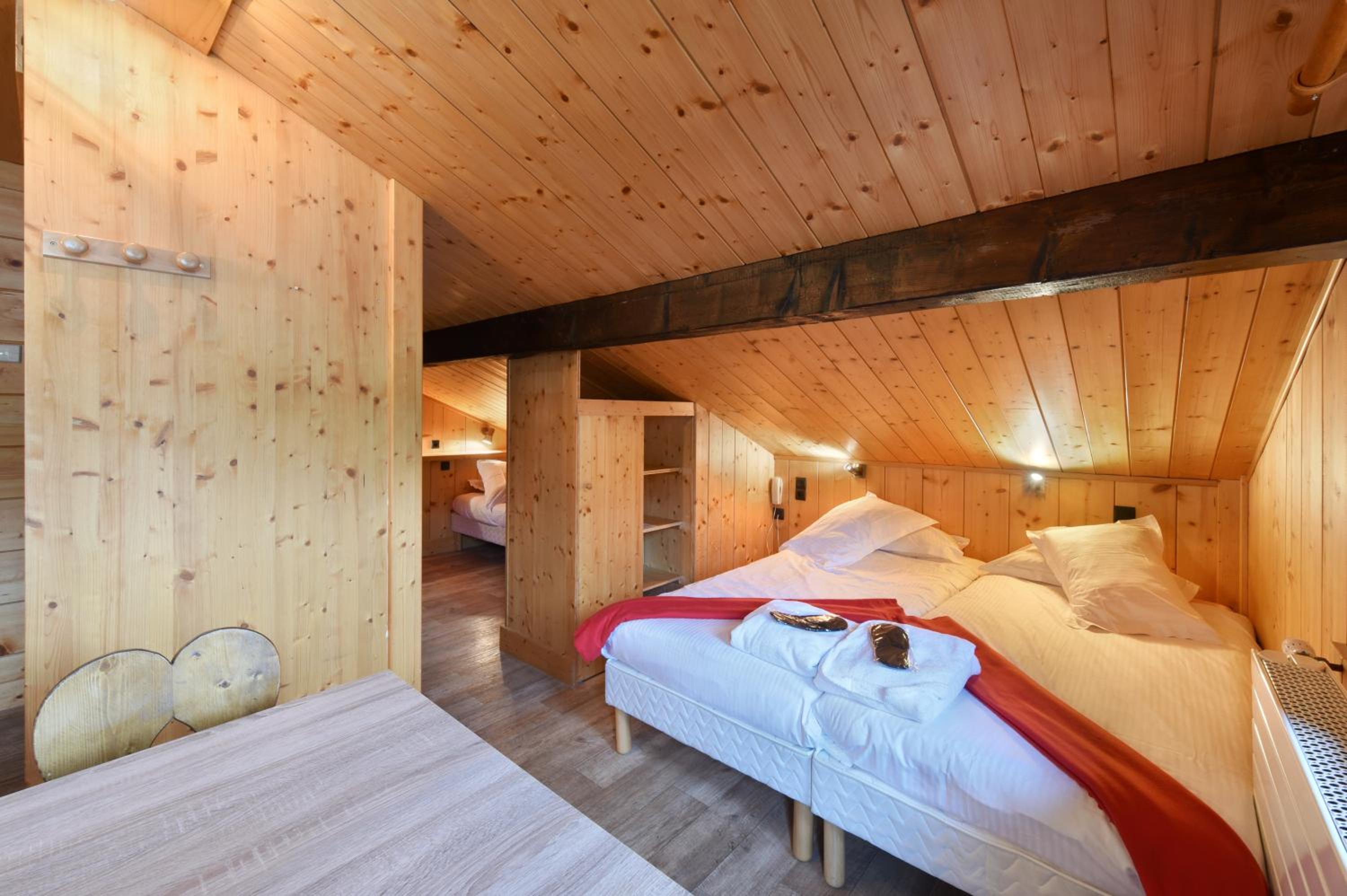 One-Bedroom Suite with Mezzanine