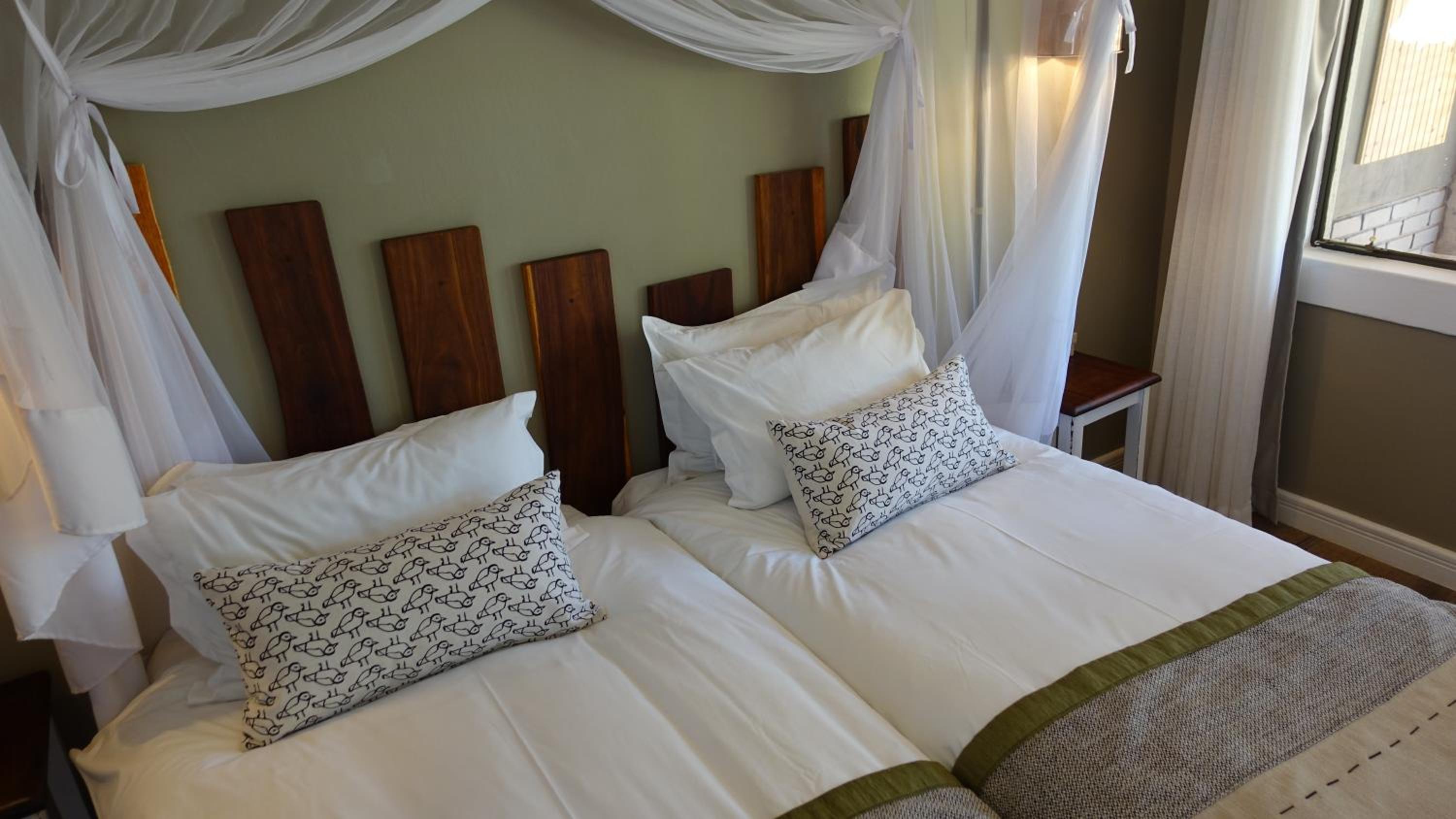 Standard Twin Room photo 2