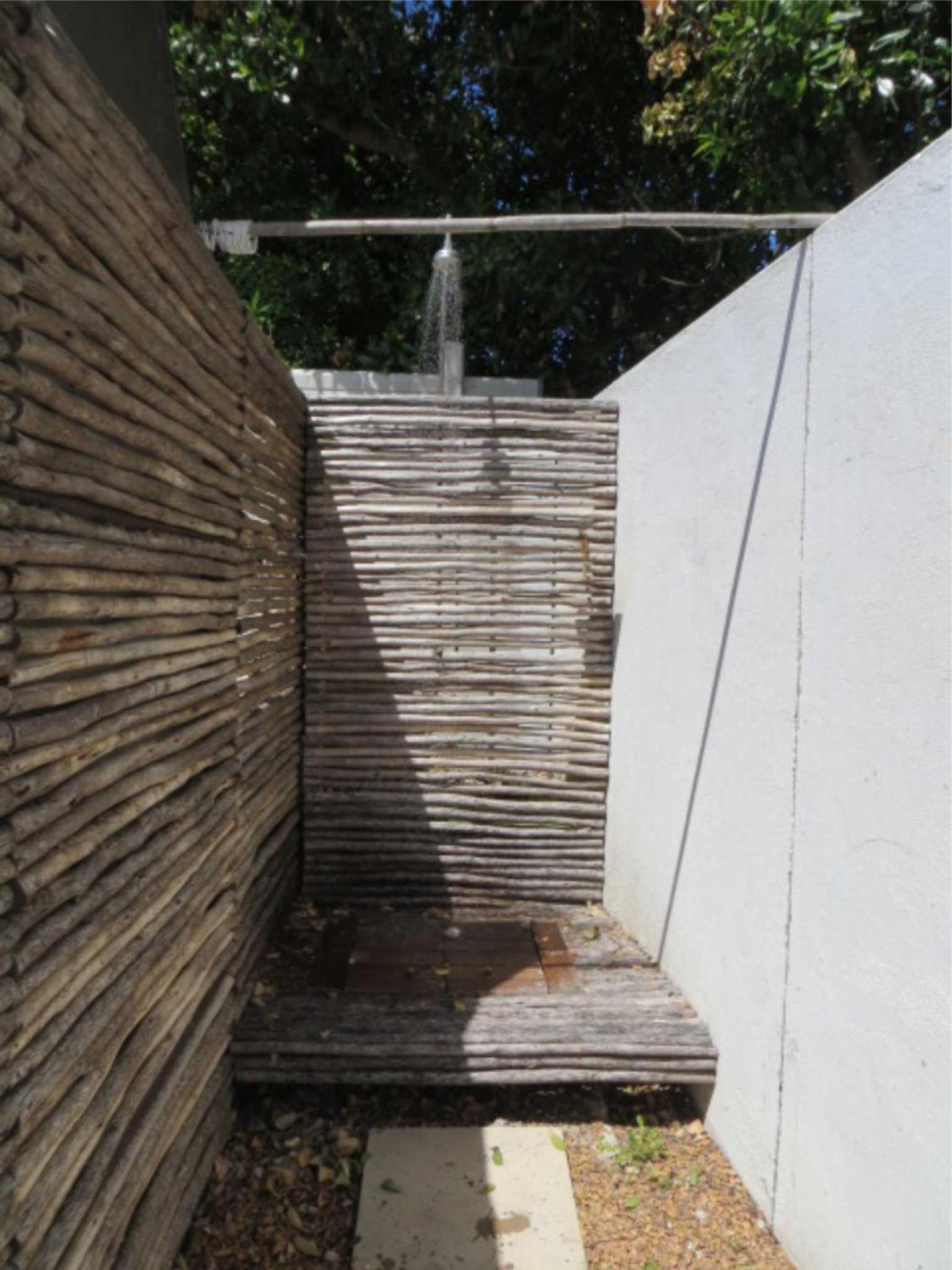 Two-Bedroom House - Photo 11