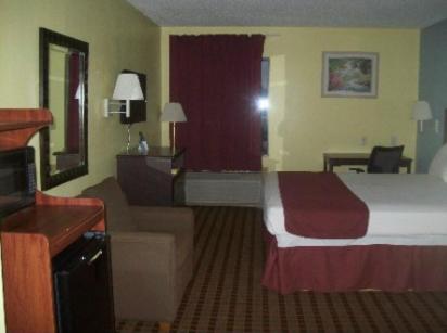 King Bed Non-Smoking photo 3