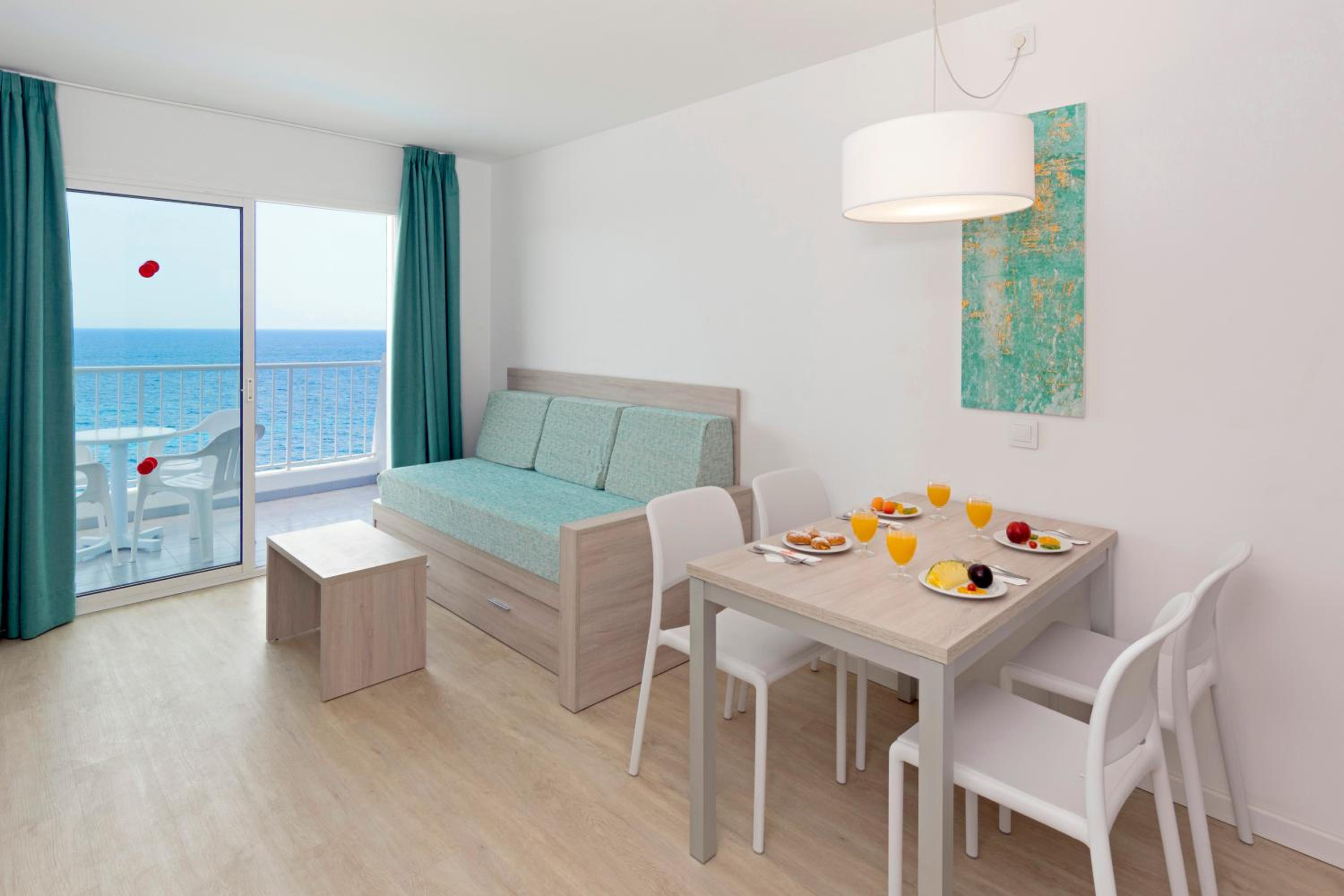 One-Bedroom Apartment with Sea View and Terrace (2Adults + 1Child)