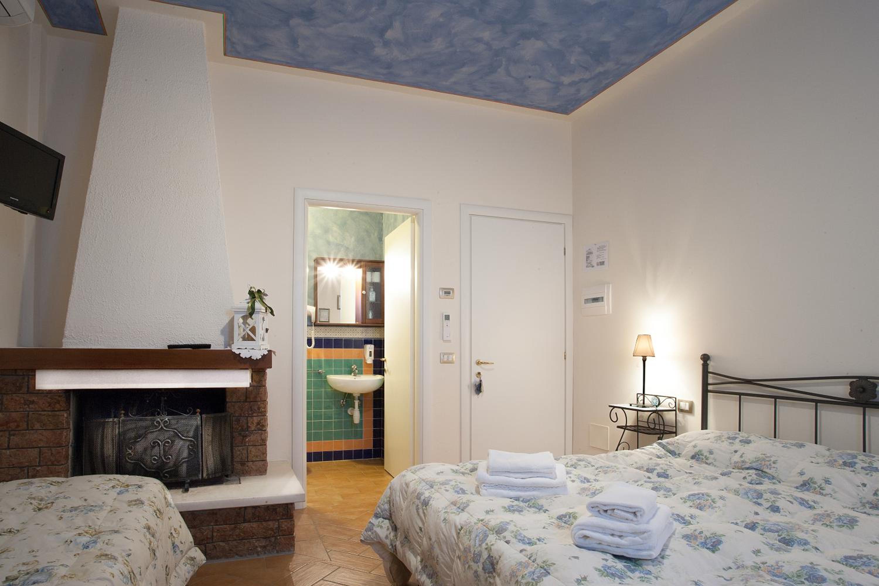 Double Room - Photo 1