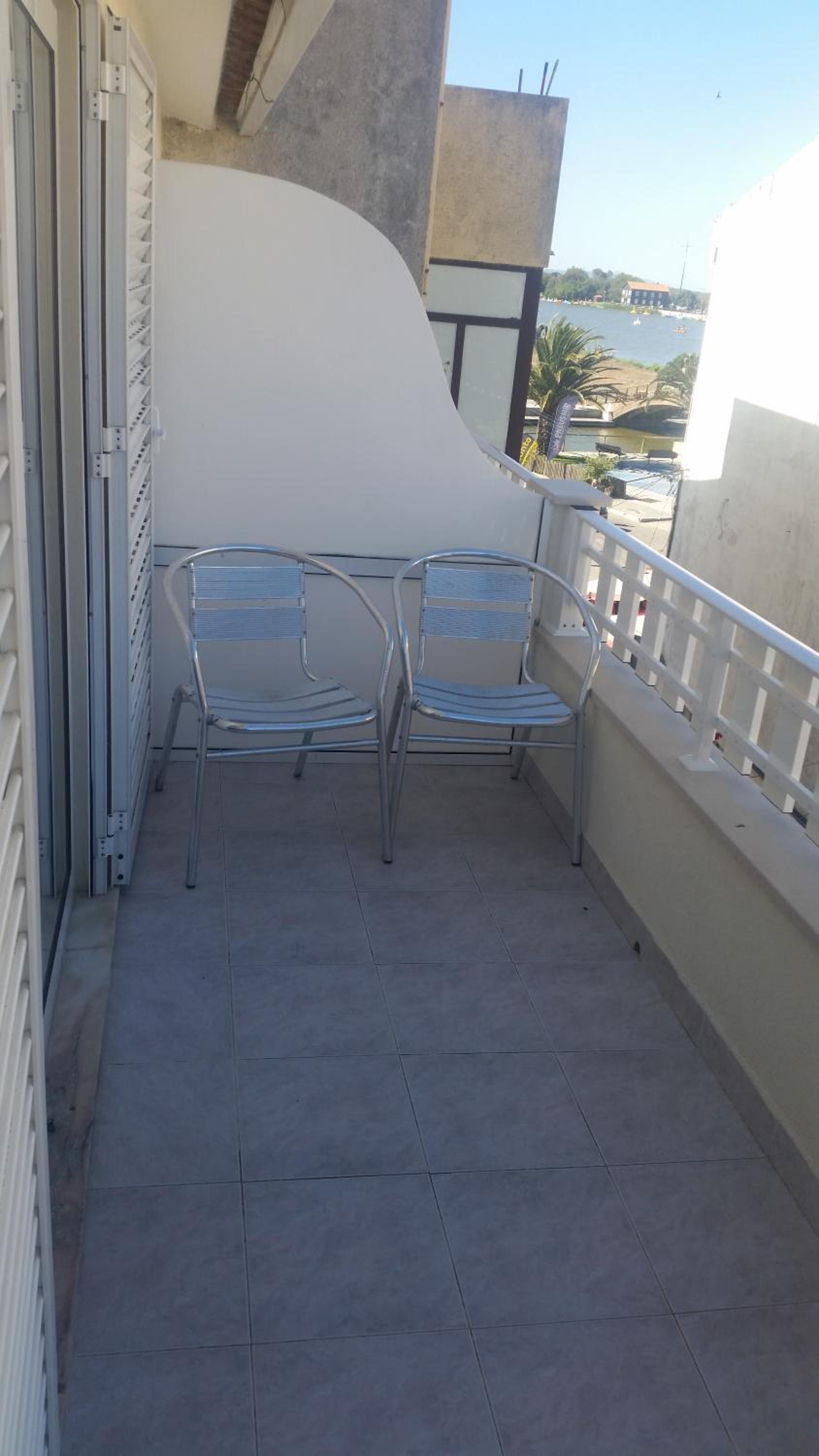 Double Room with Private Bathroom - Photo 8