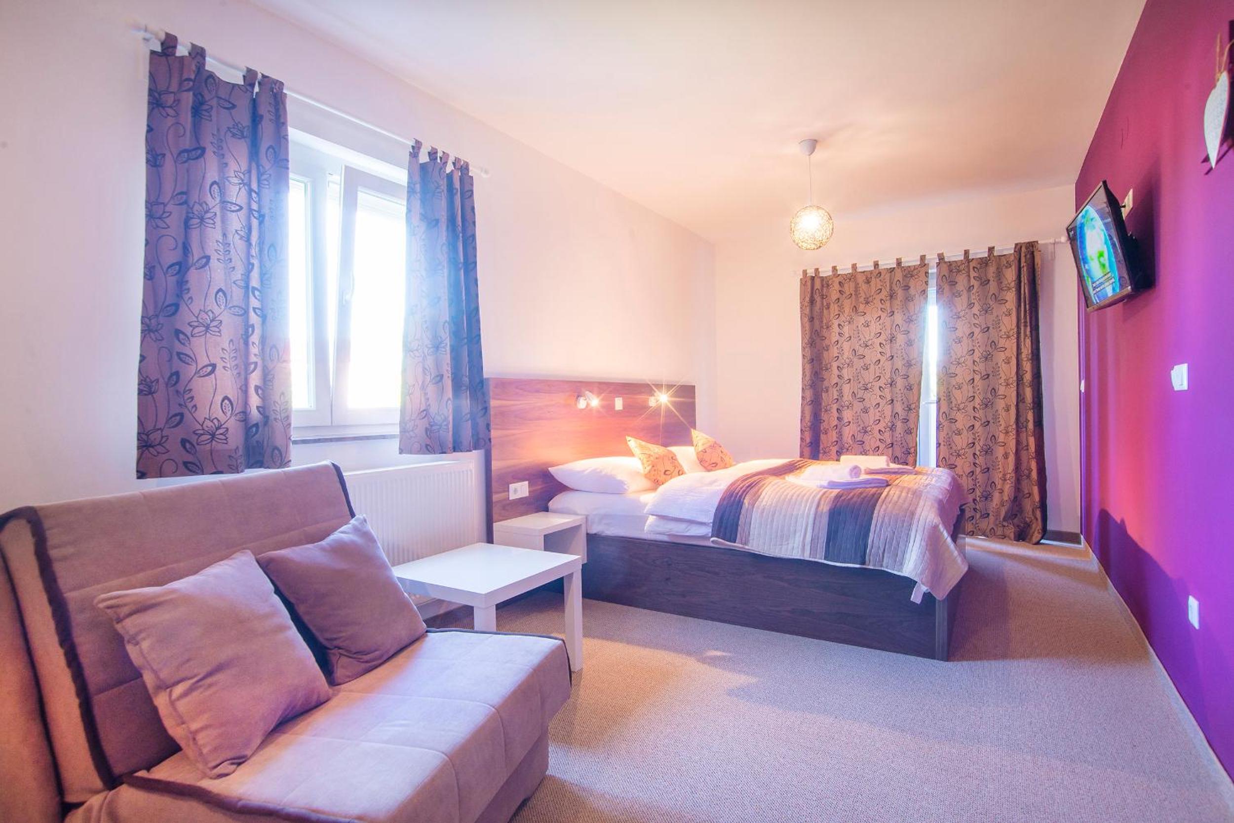 Deluxe Double Room with Balcony - Photo 2