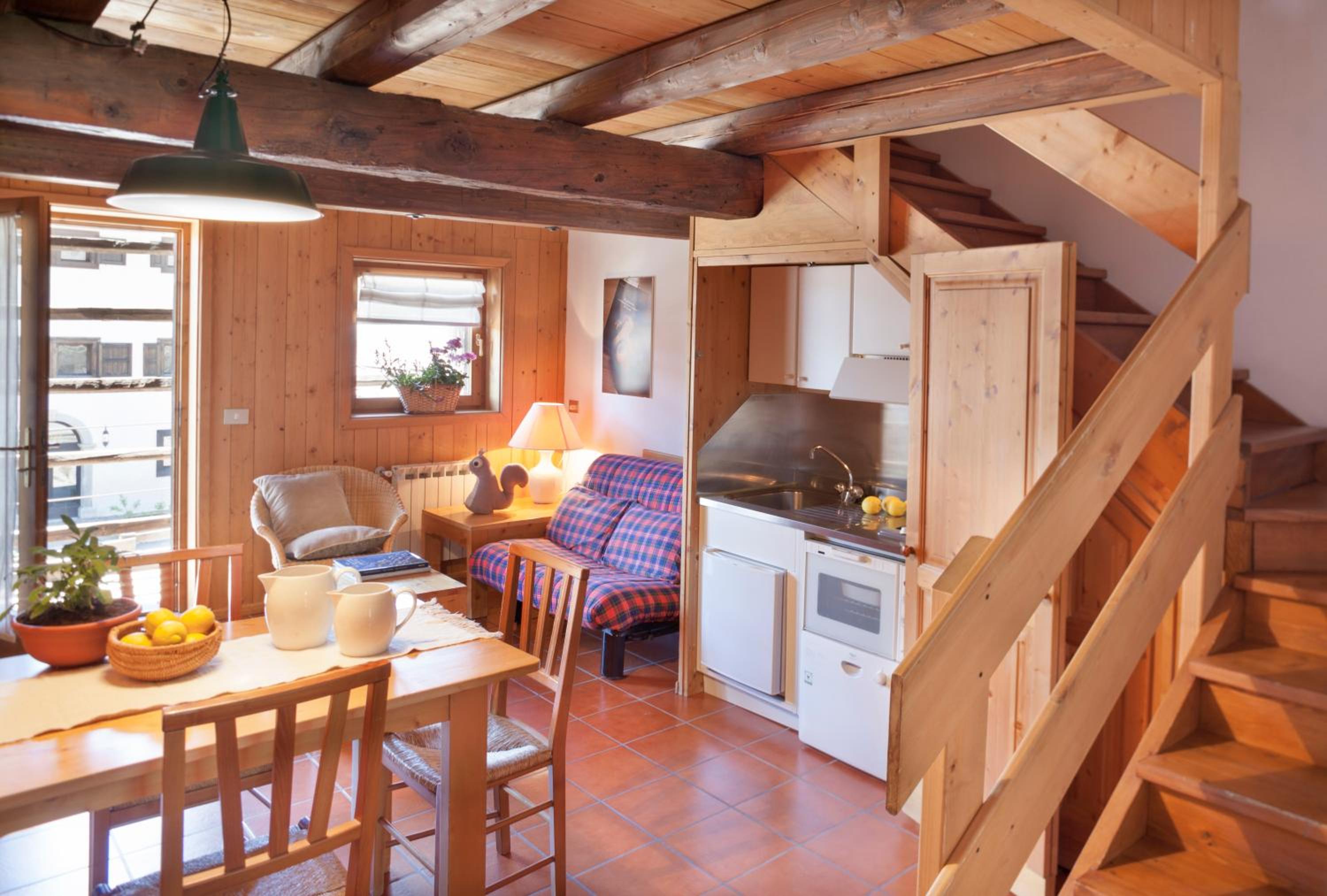 Family Apartment (2 Adults + 1 Child)