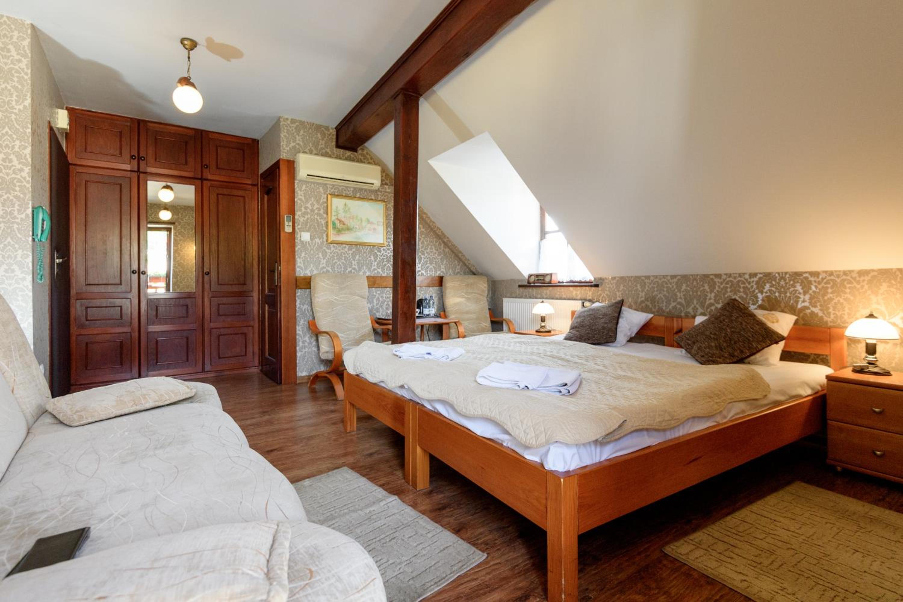 Family Room with Balcony - Photo 5