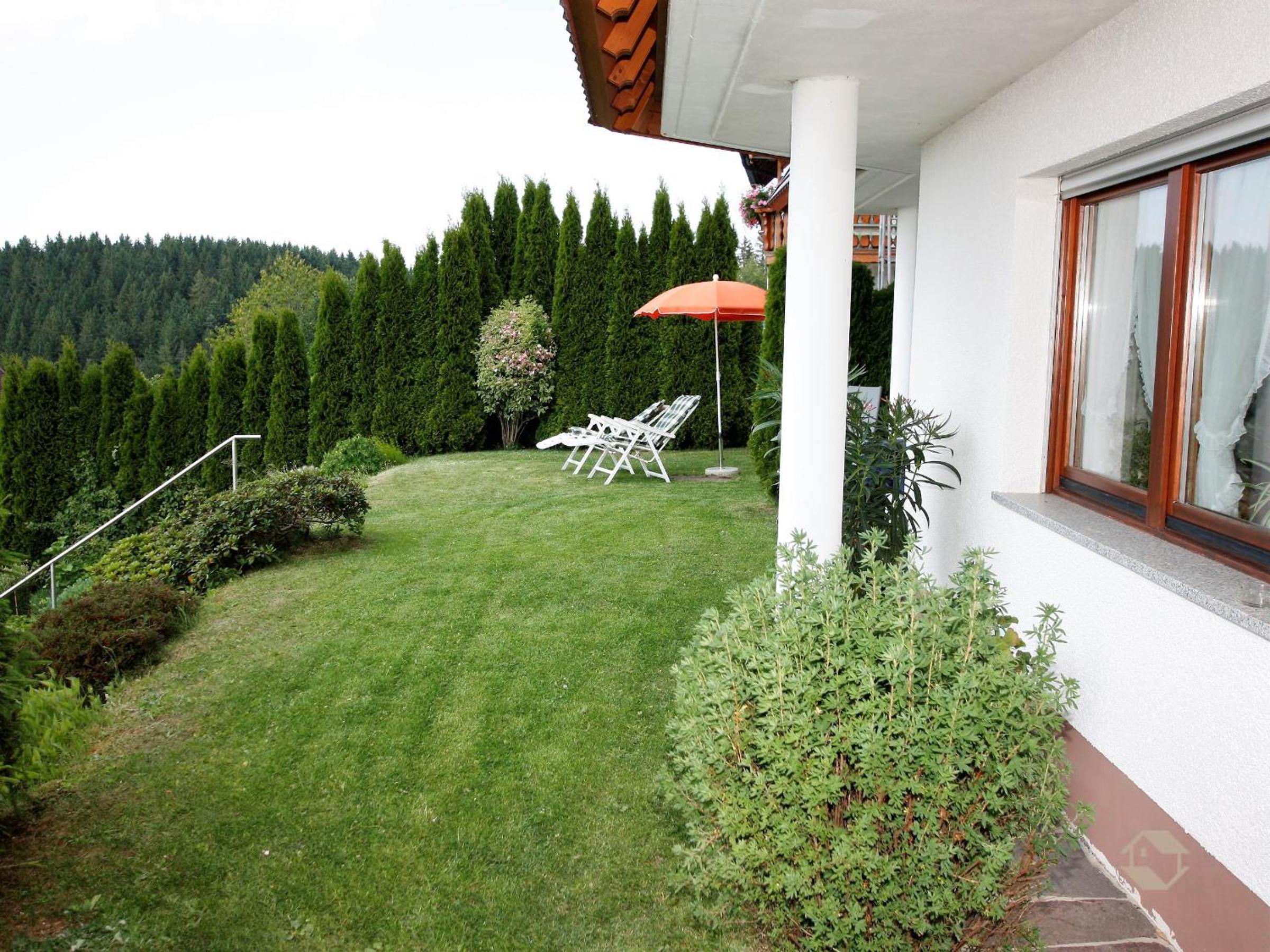 One-Bedroom Apartment with Garden View photo 3