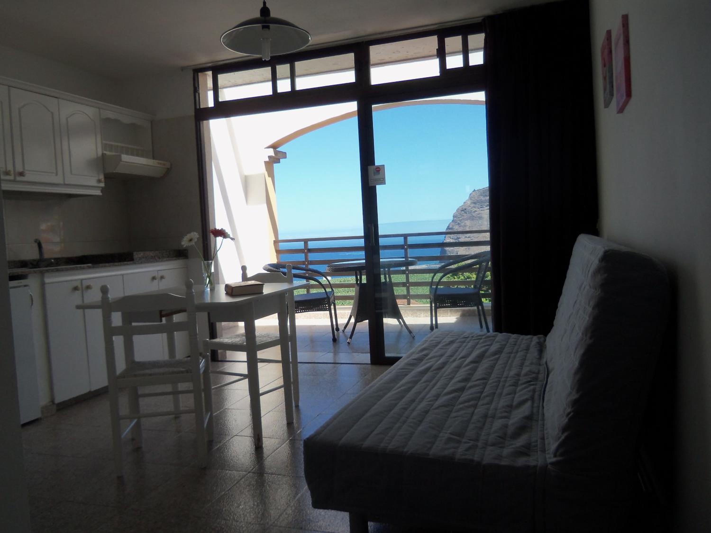 Apartamento de una habitación con terraza