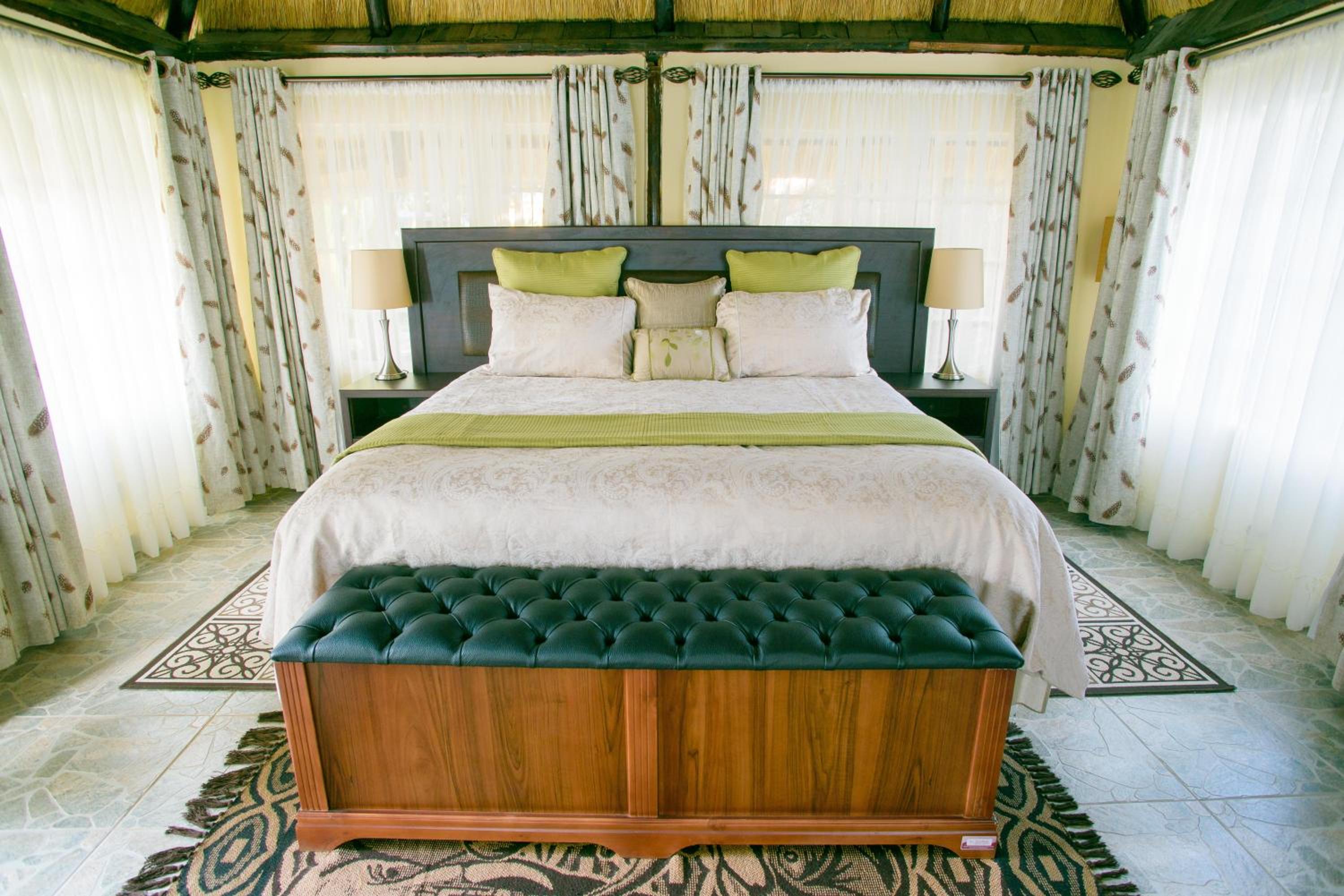 Executive Suite photo 2