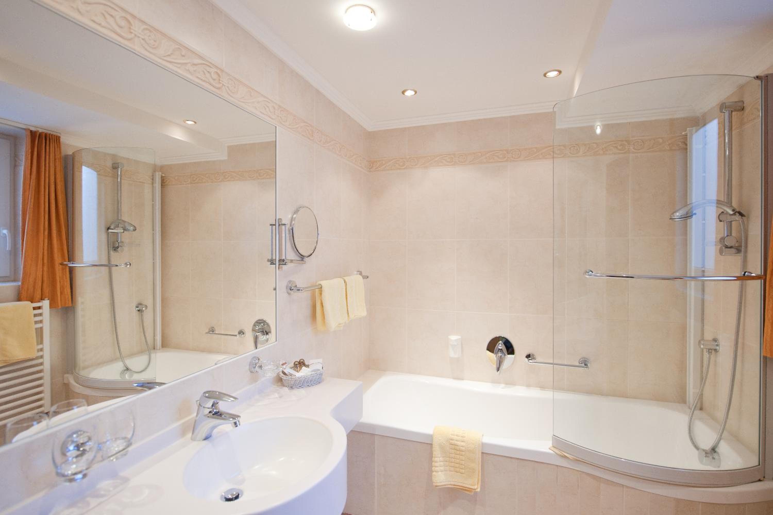 Suite with Balcony photo 3