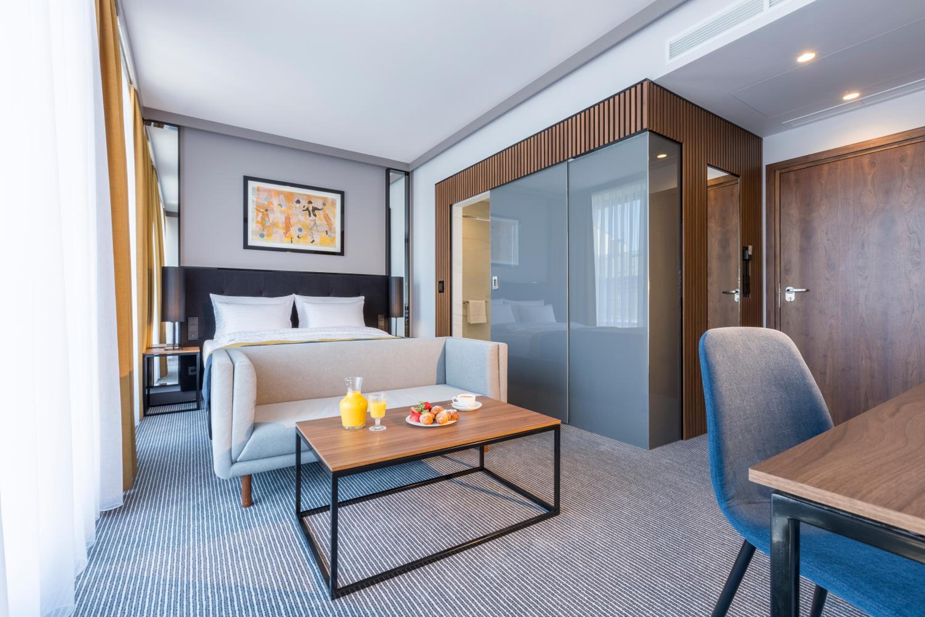 Premium Double Room with Terrace photo 2