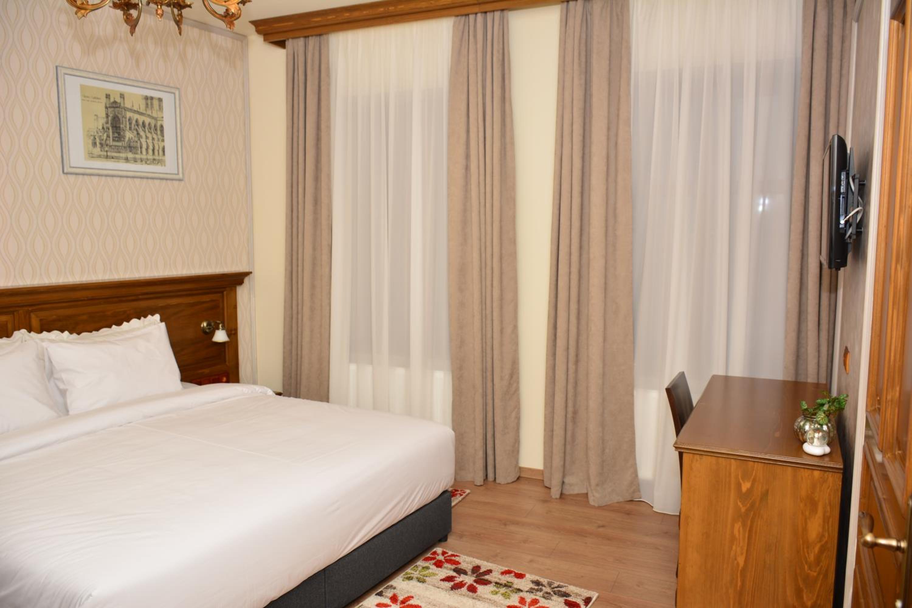 Superior Double Room - Photo 8