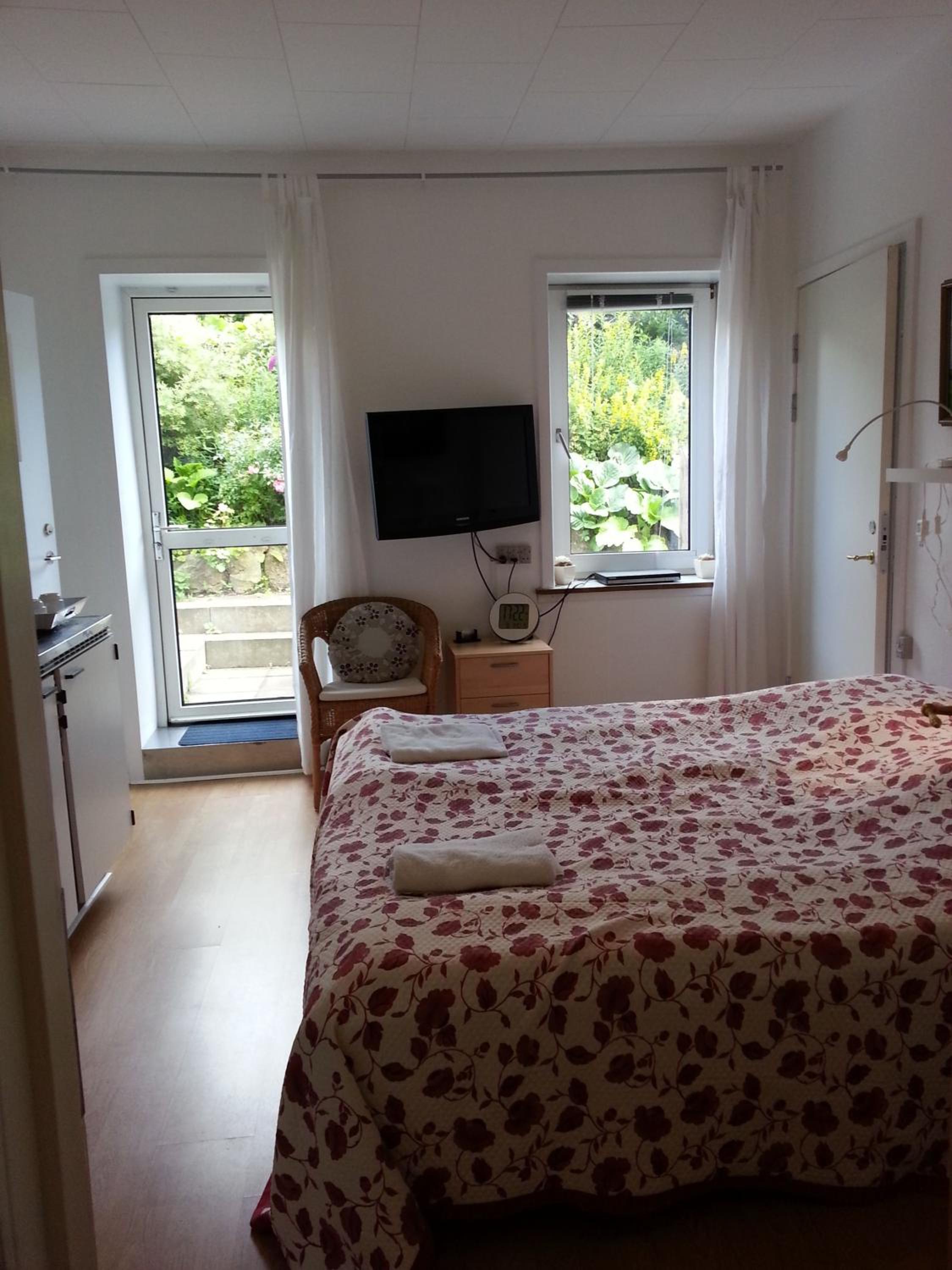 Double Room with Bathroom photo 1