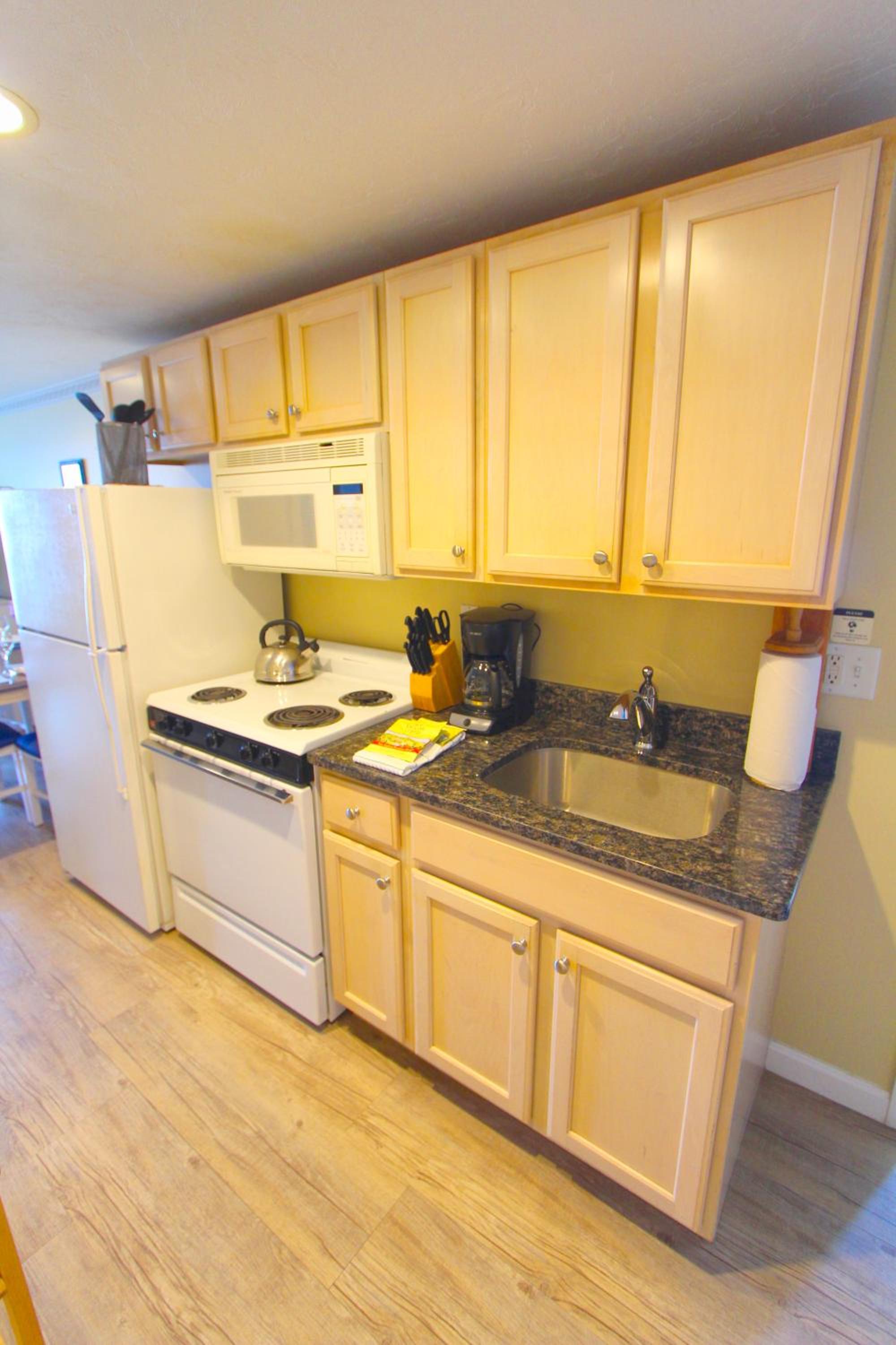 One-Bedroom Apartment photo 2