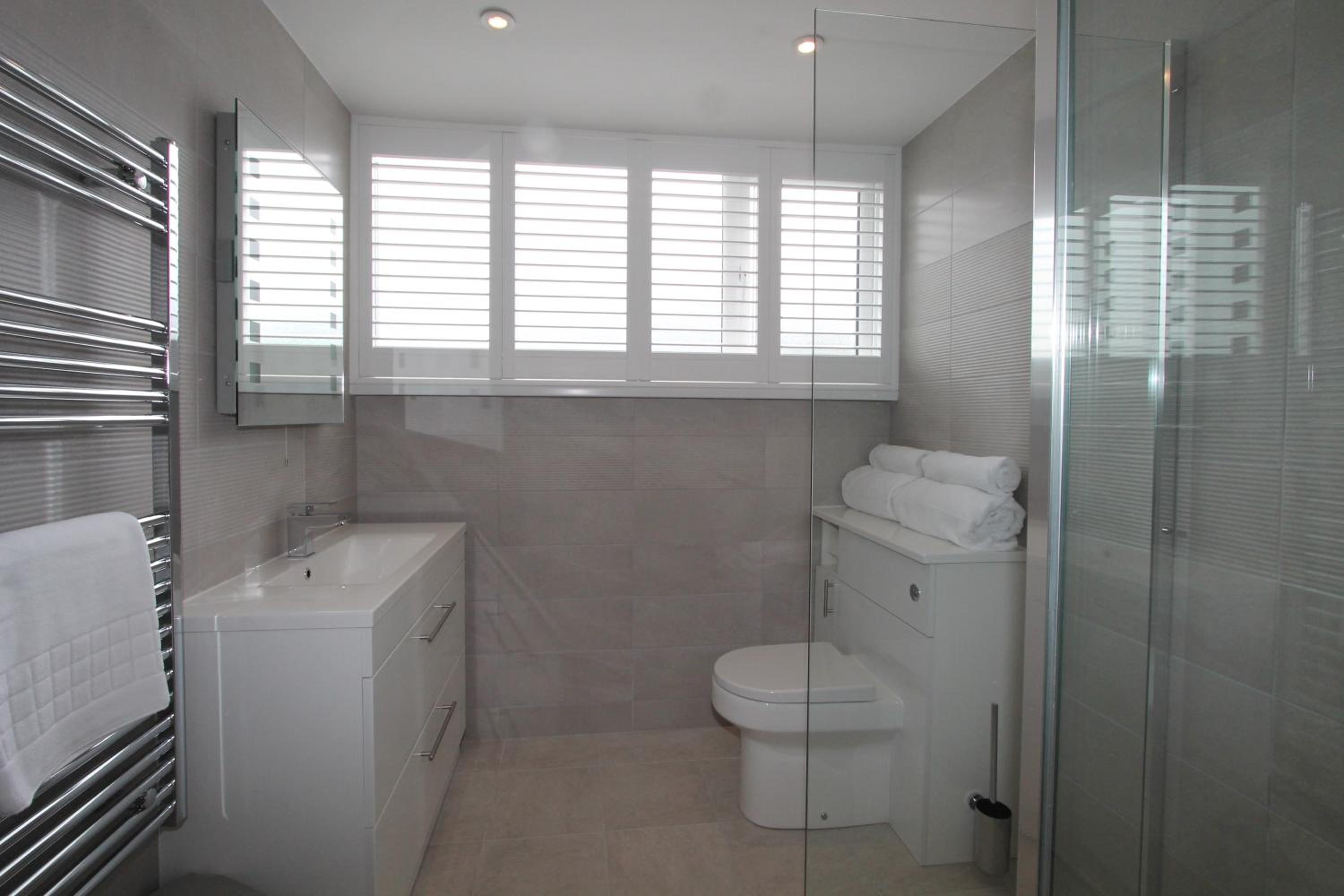 One-Bedroom Apartment with Sea View  - No Dogs photo 2