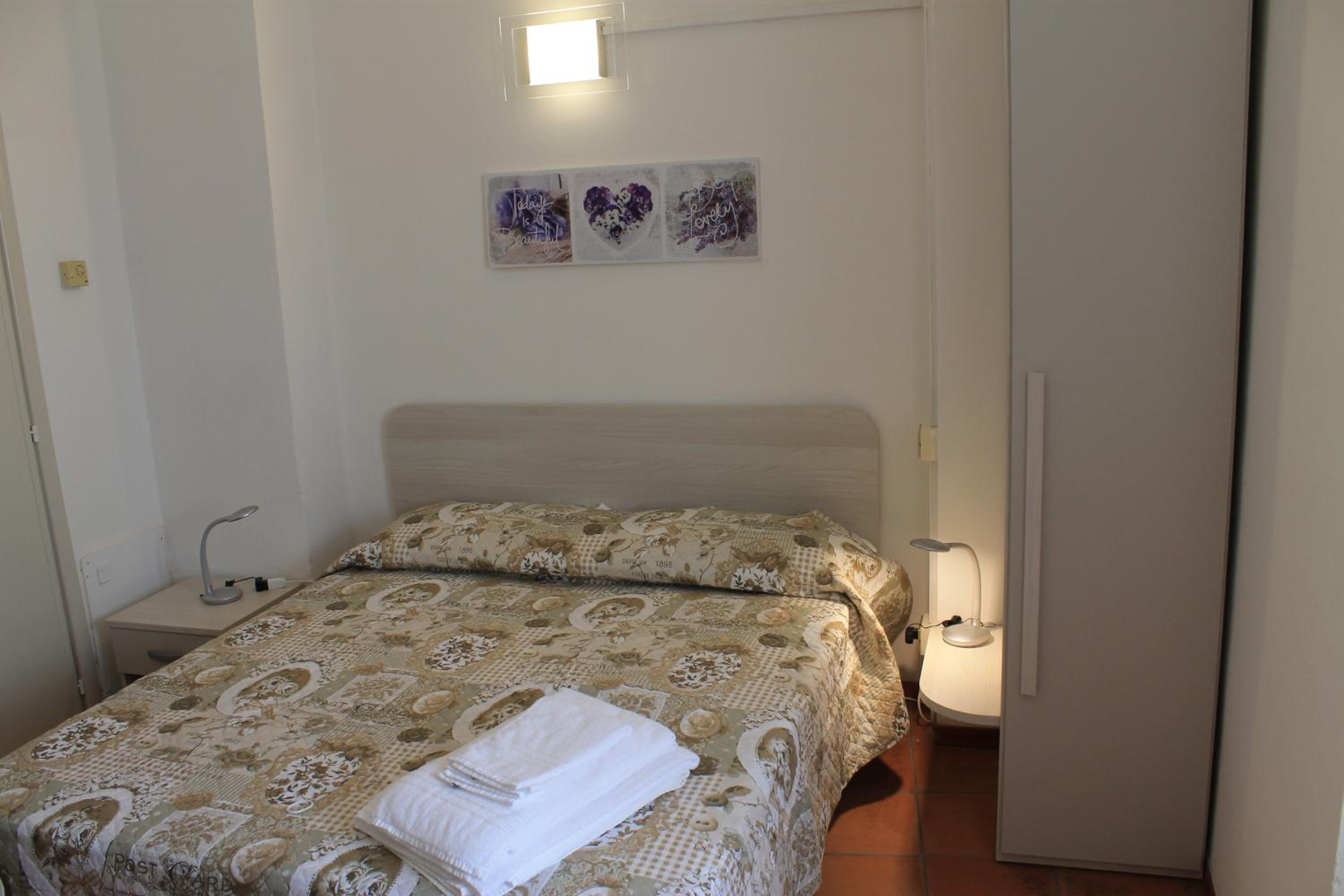Double Room with Private Bathroom photo 1