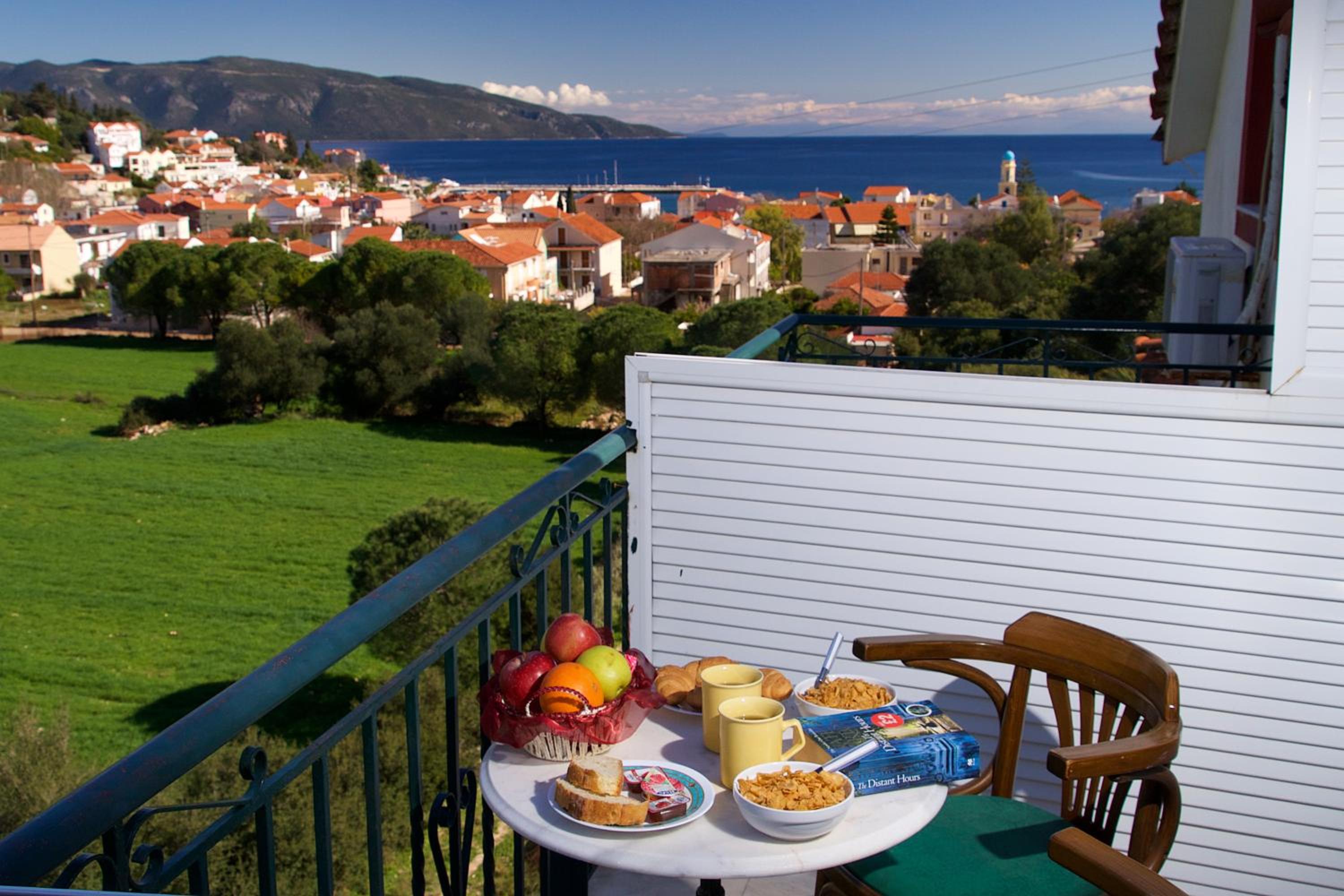 Studio Apartment with Side Sea View photo 2