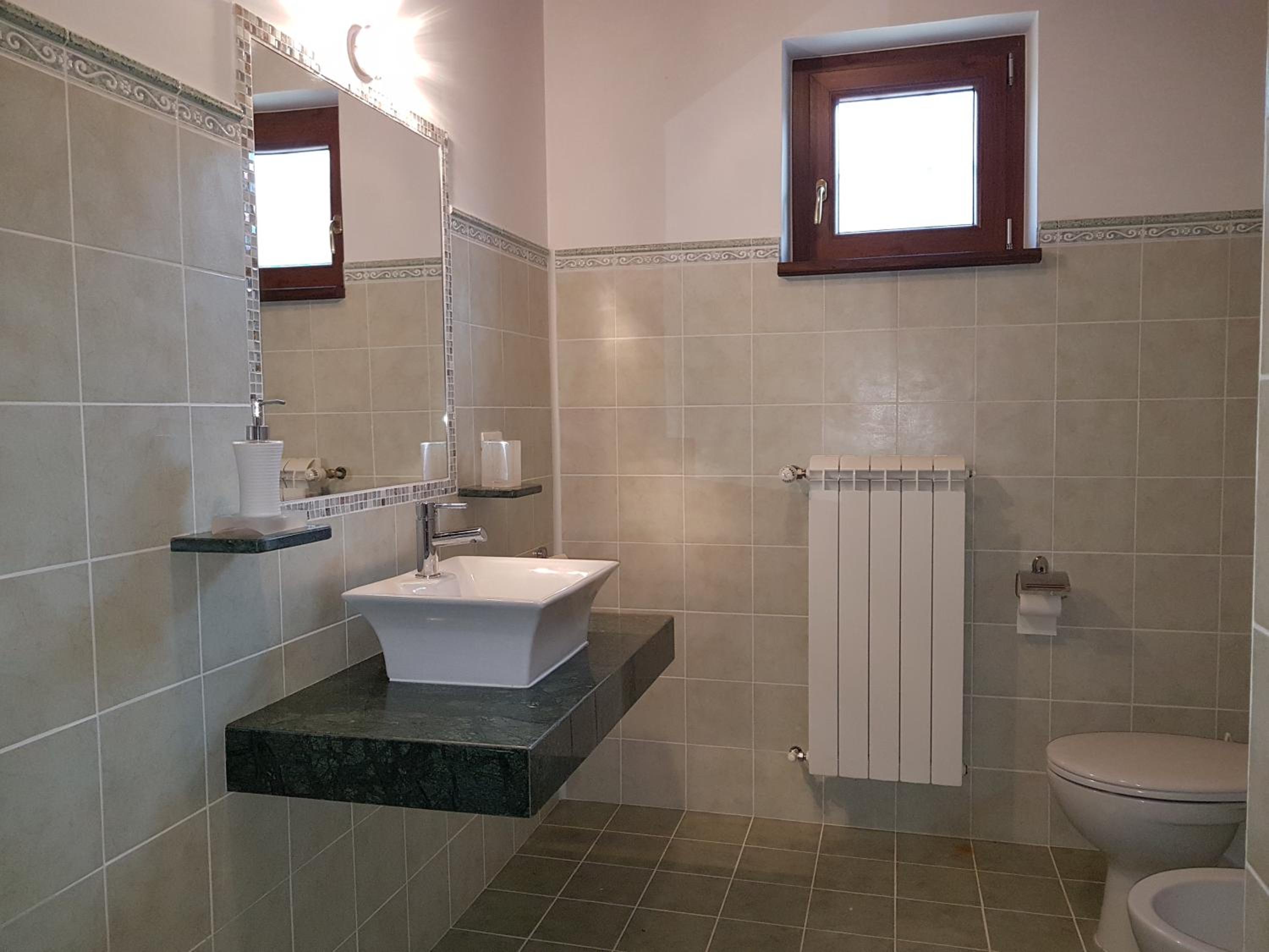 Double Room with Mountain View - Photo 4