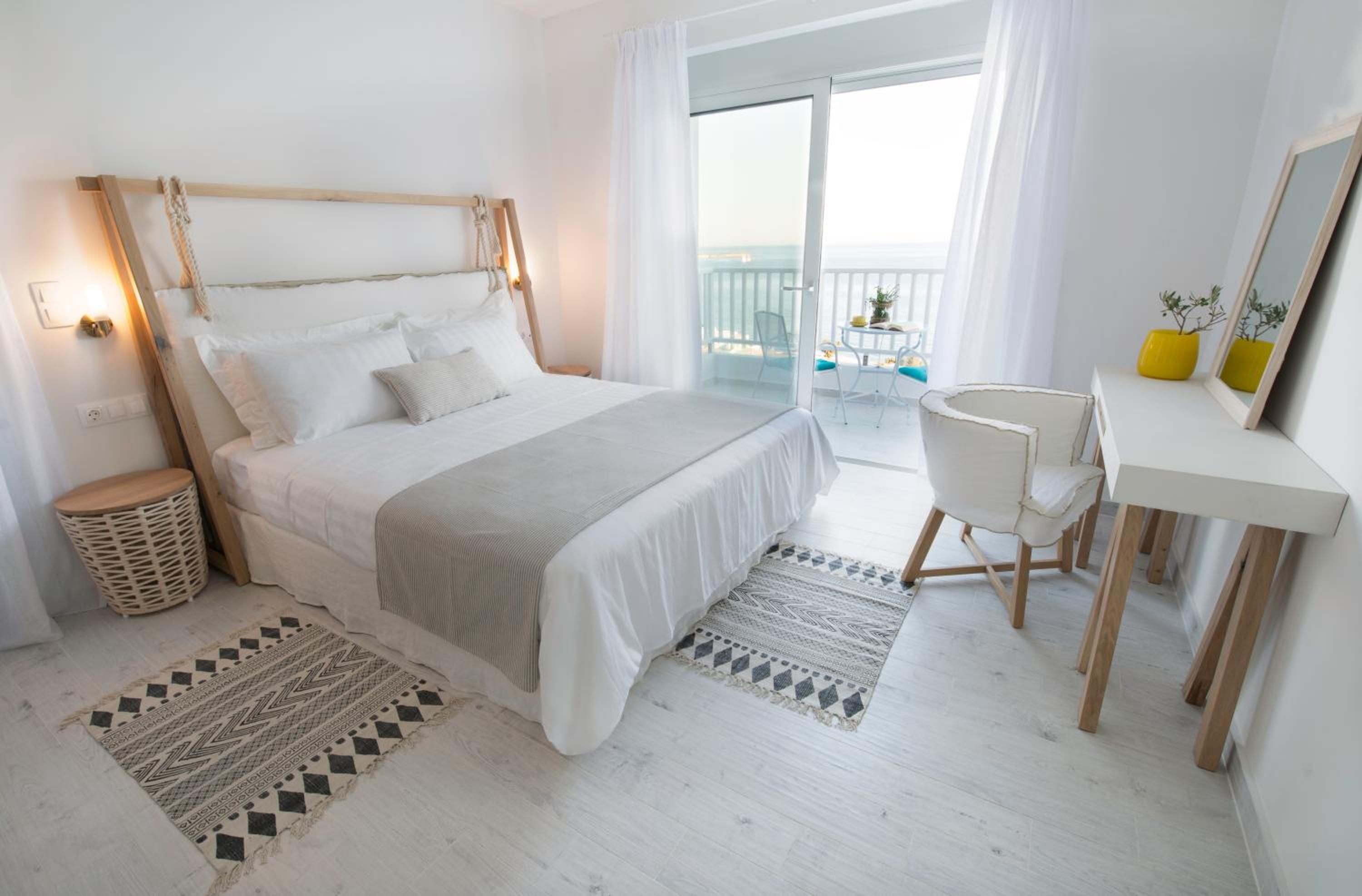 Three-Bedroom Villa photo 1