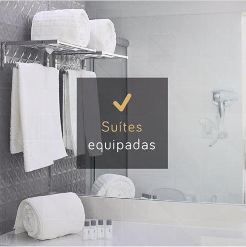 Deluxe King Suite photo 2