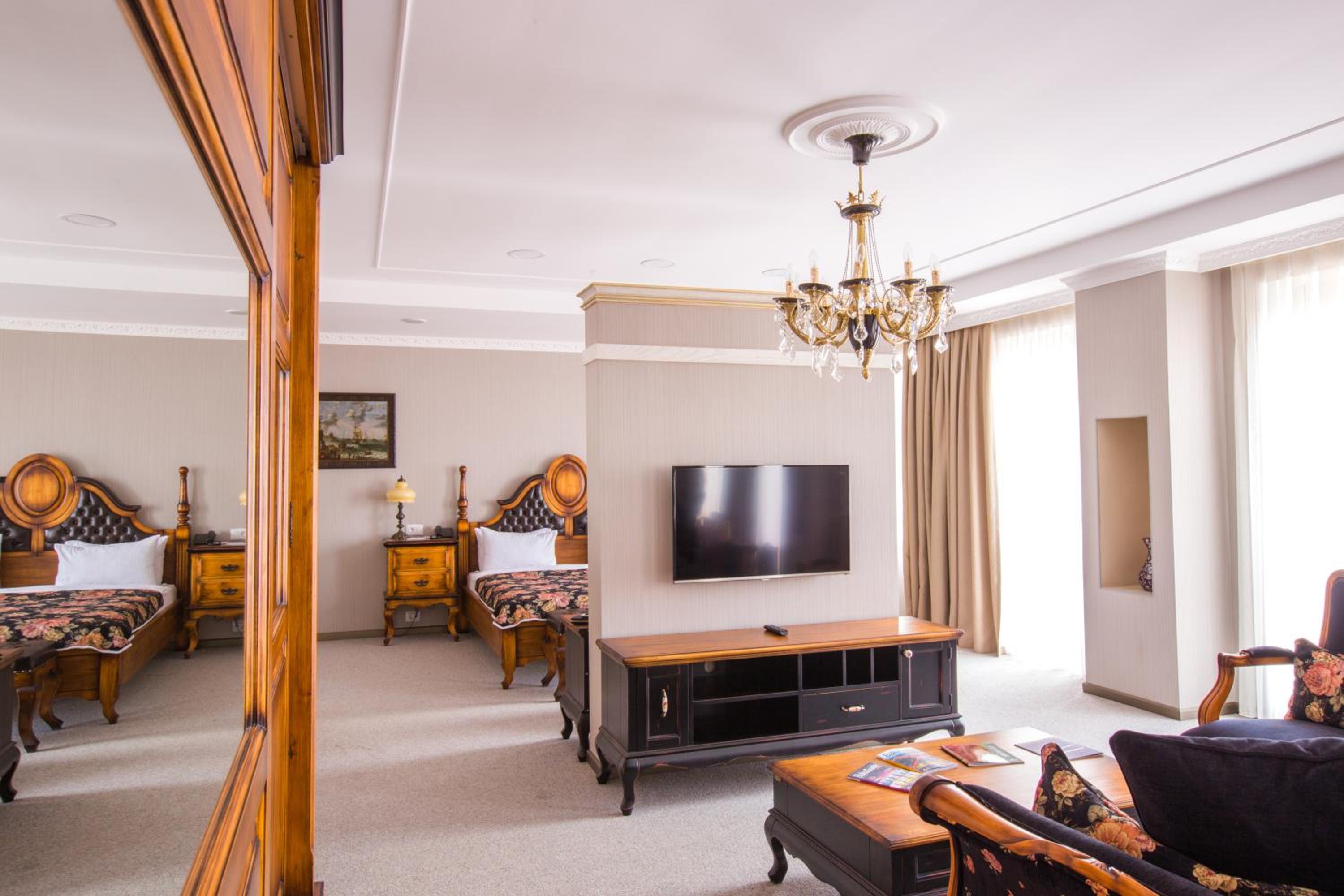 King Suite photo 3