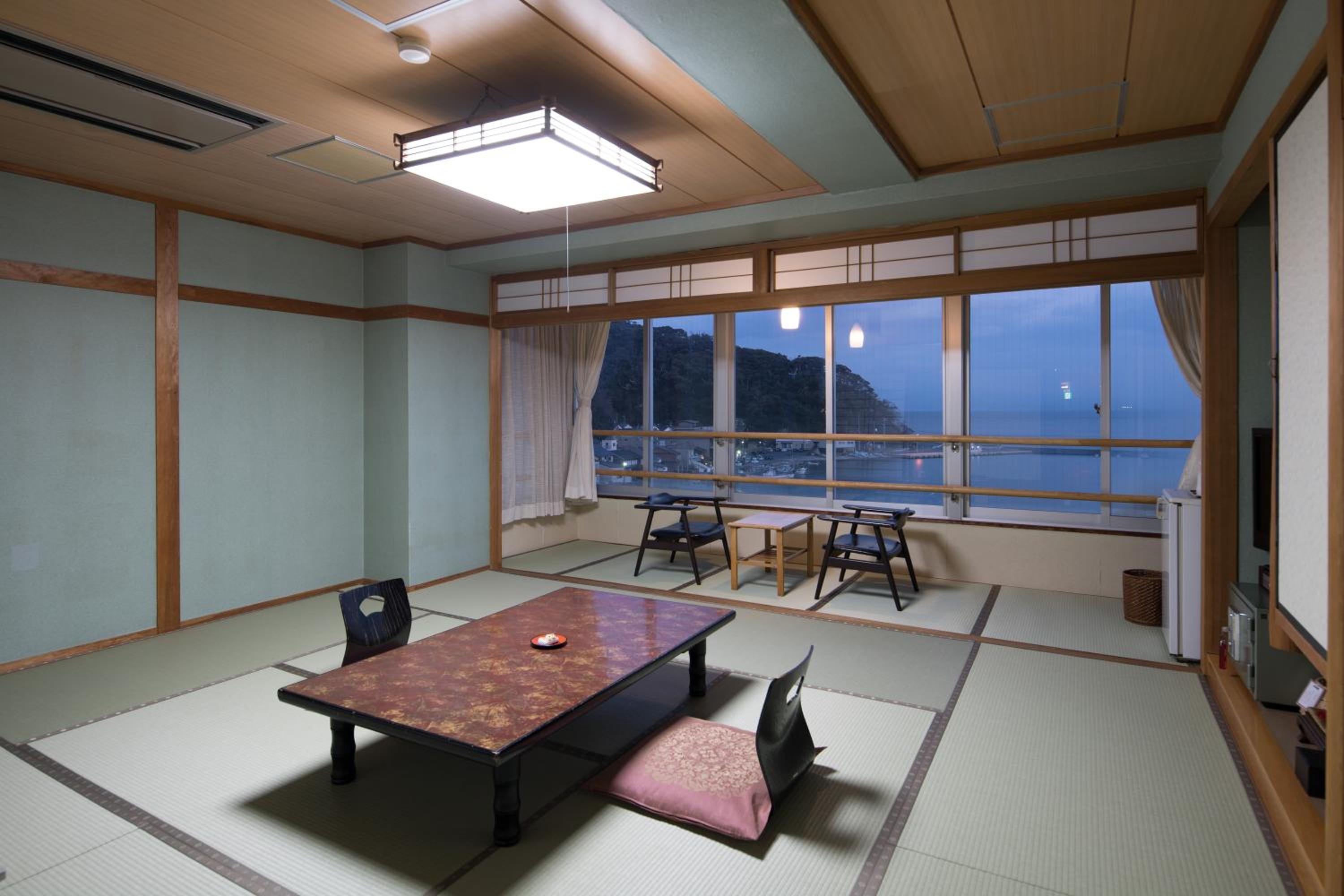 Japanese-Style Quadruple Room