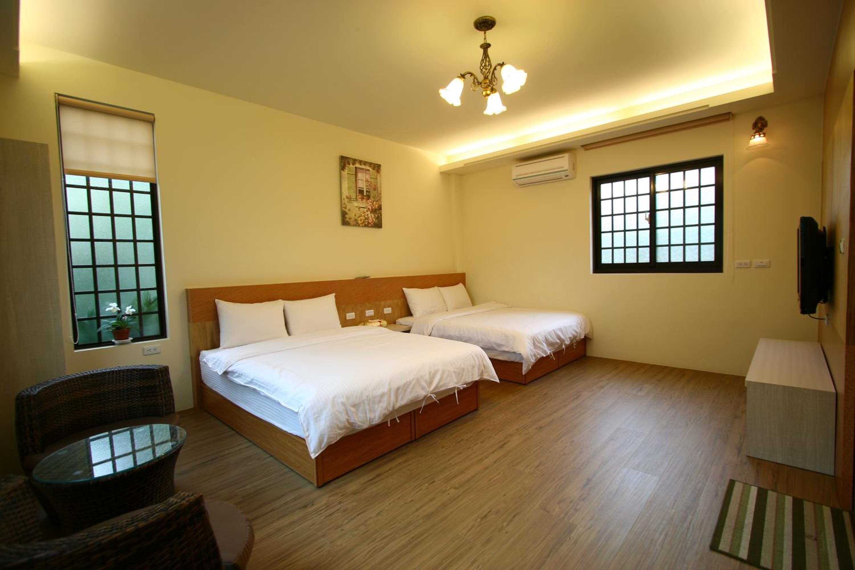 Standard Double Room photo 3