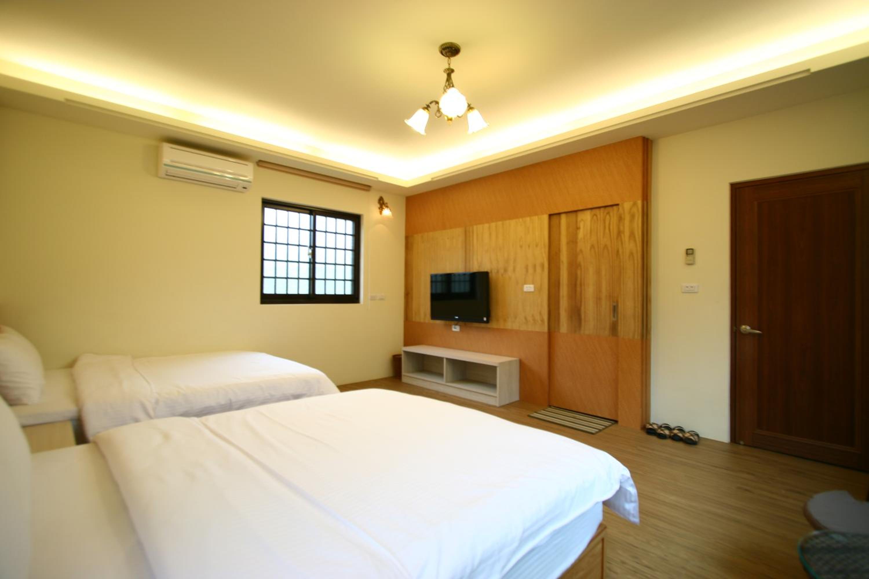 Standard Double Room photo 2