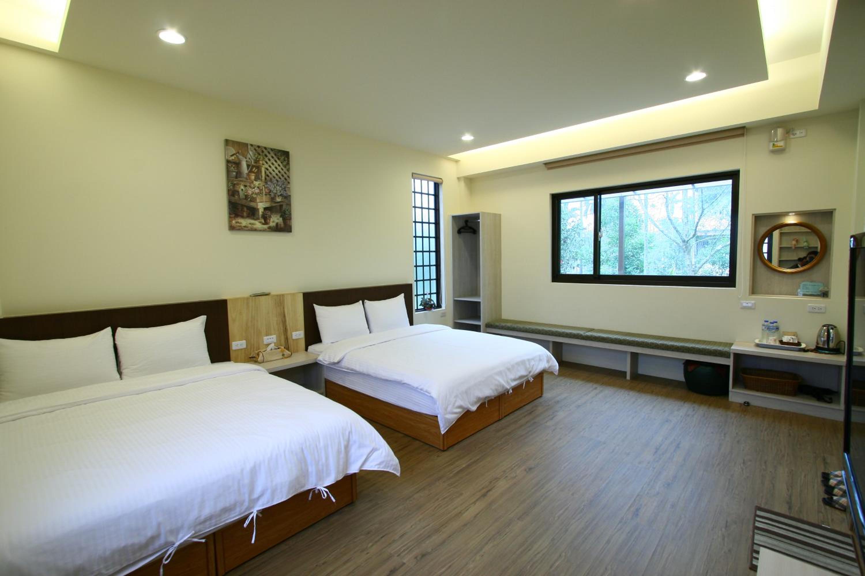 Quadruple Room photo 2