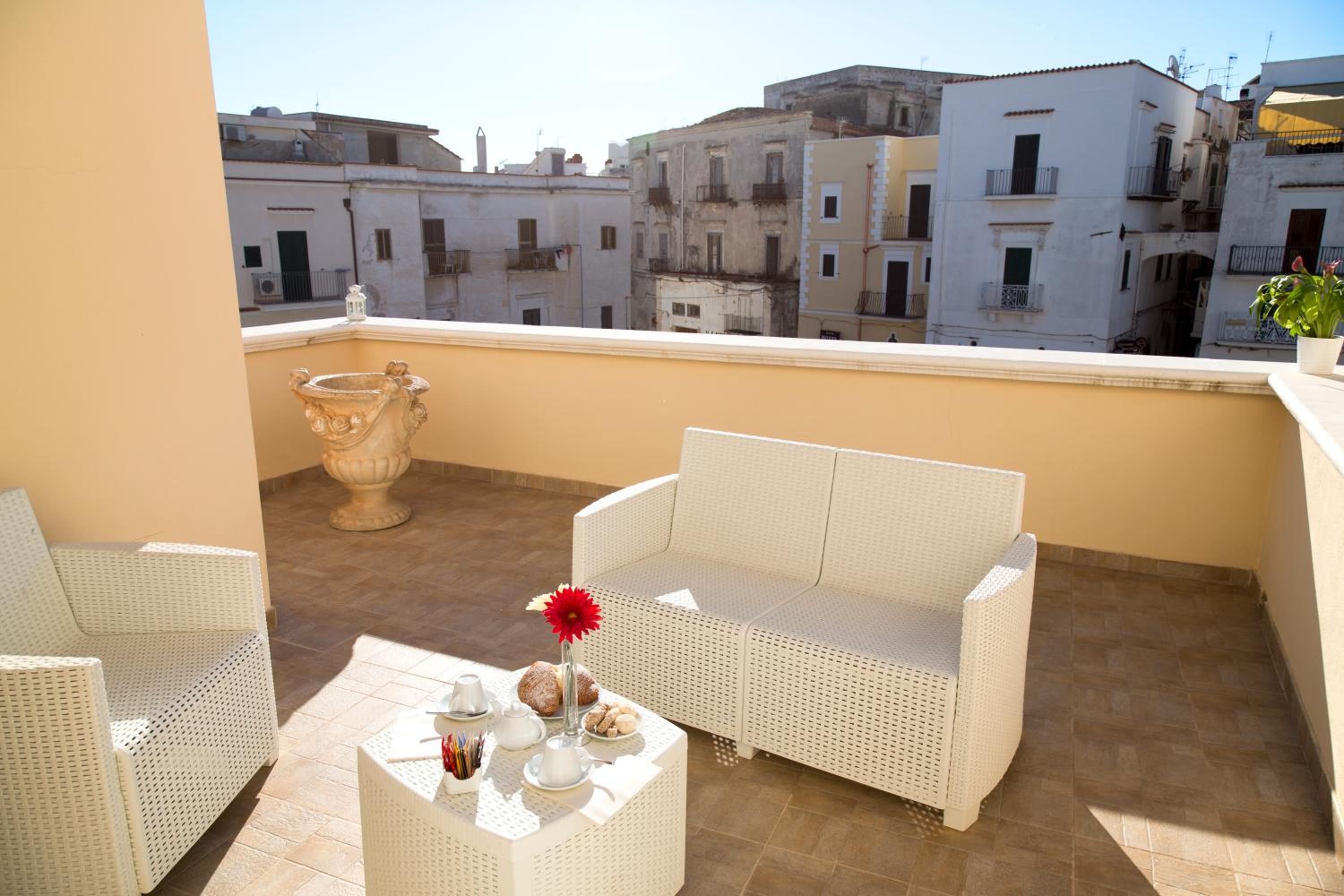 Superior Double Room with Terrace - Photo 3