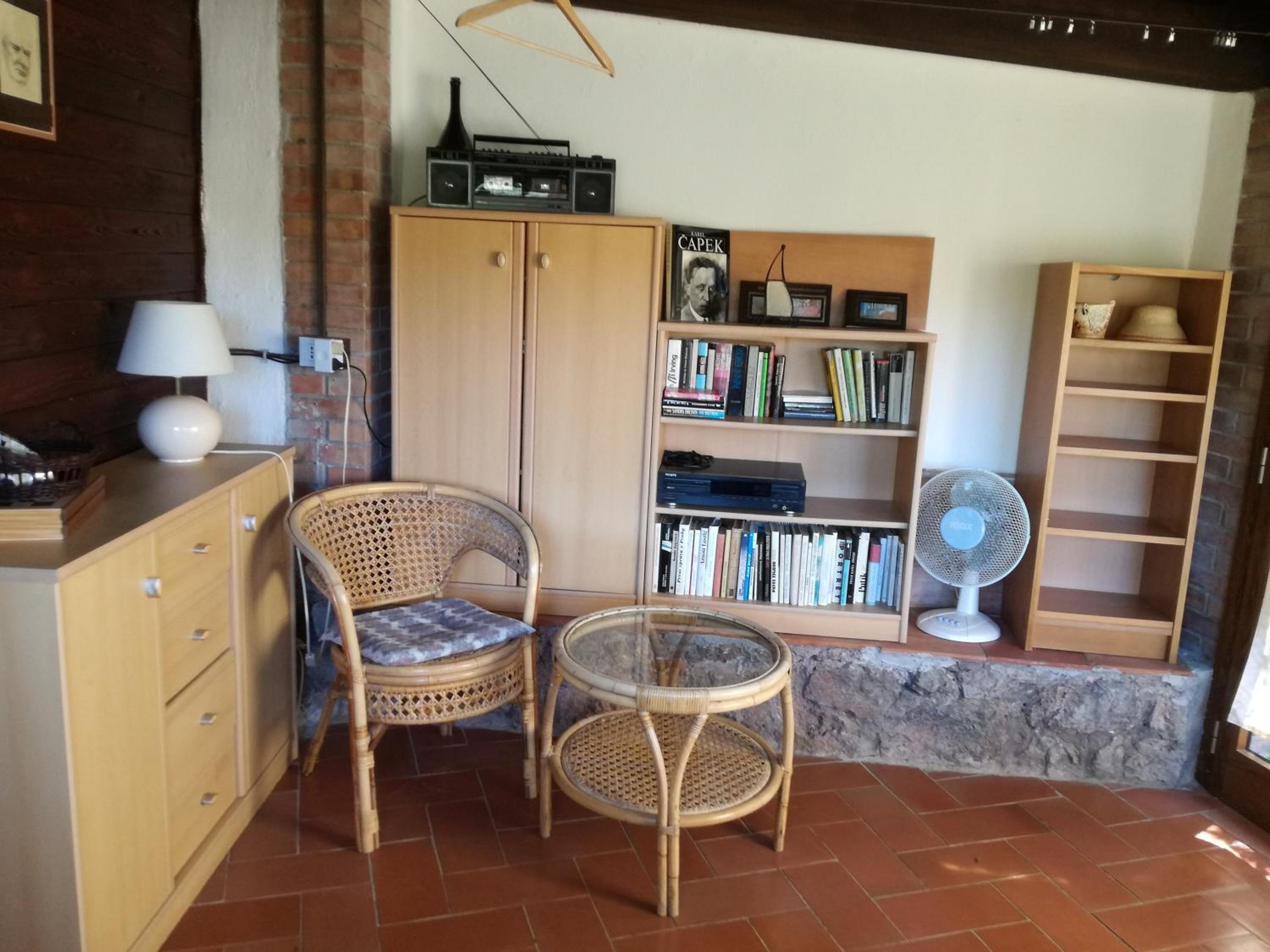 Studio Apartment photo 2