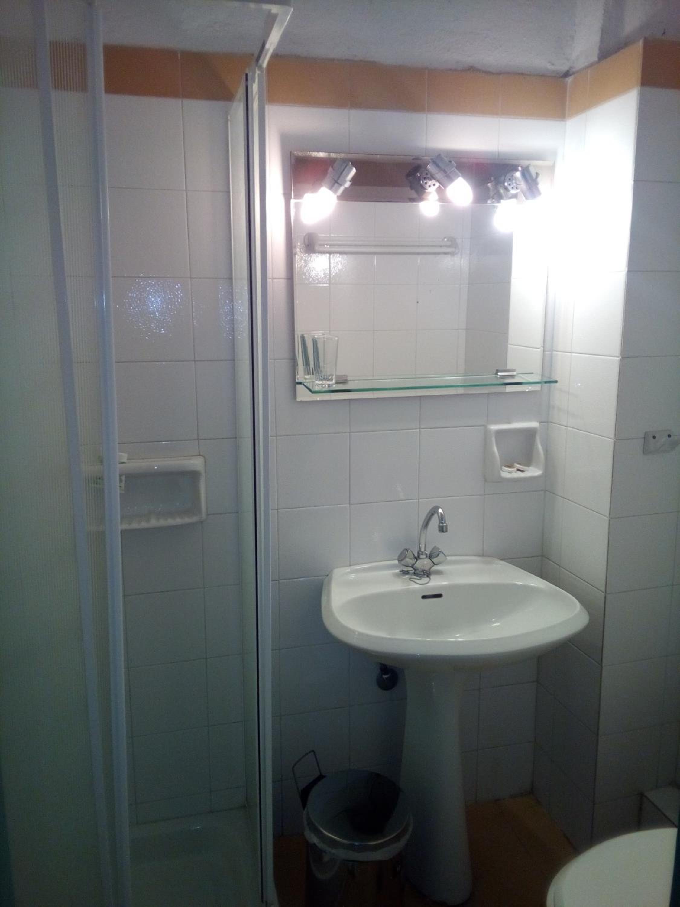 Budget Double Room photo 3