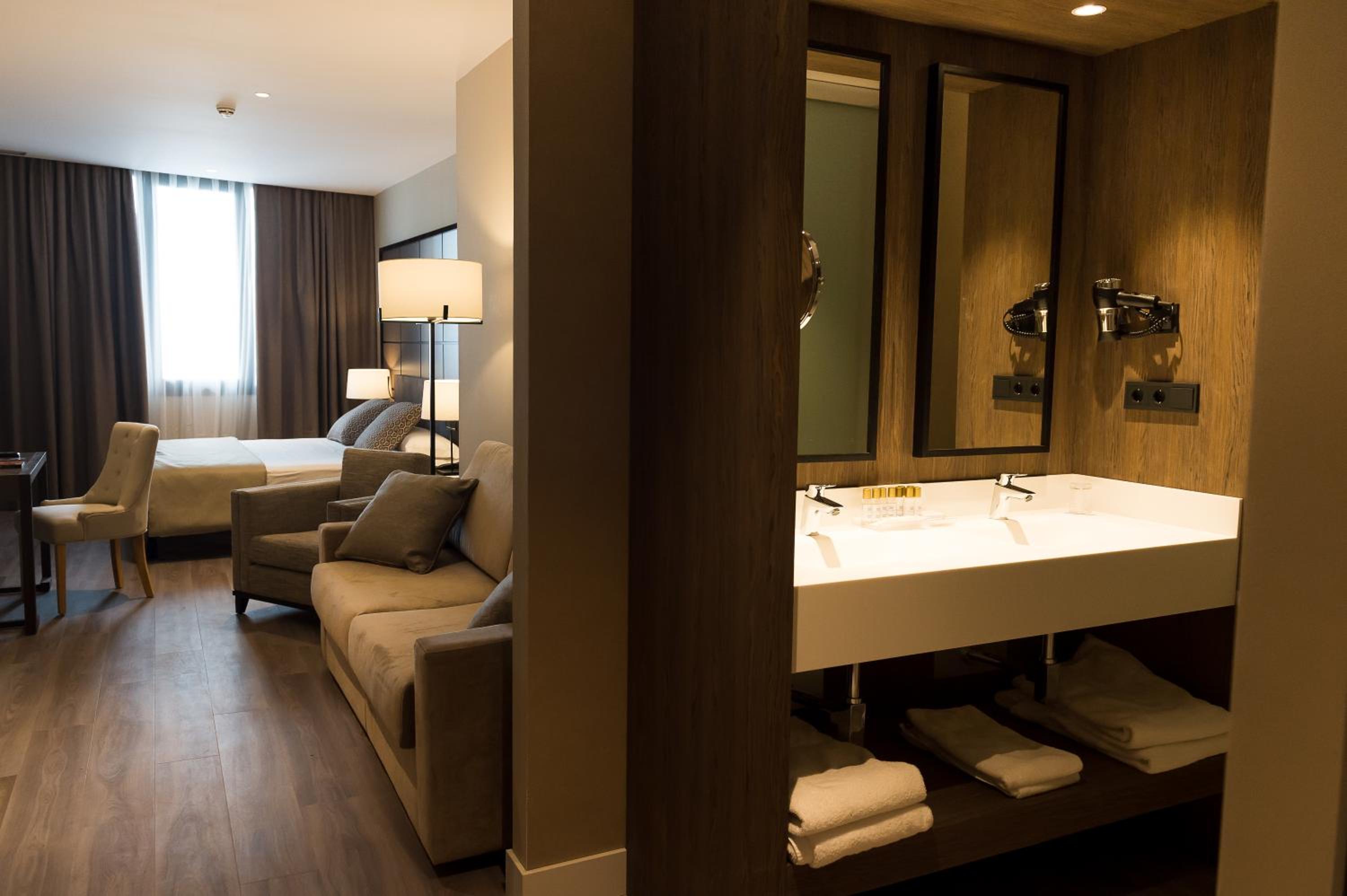 Junior Suite - Photo 8