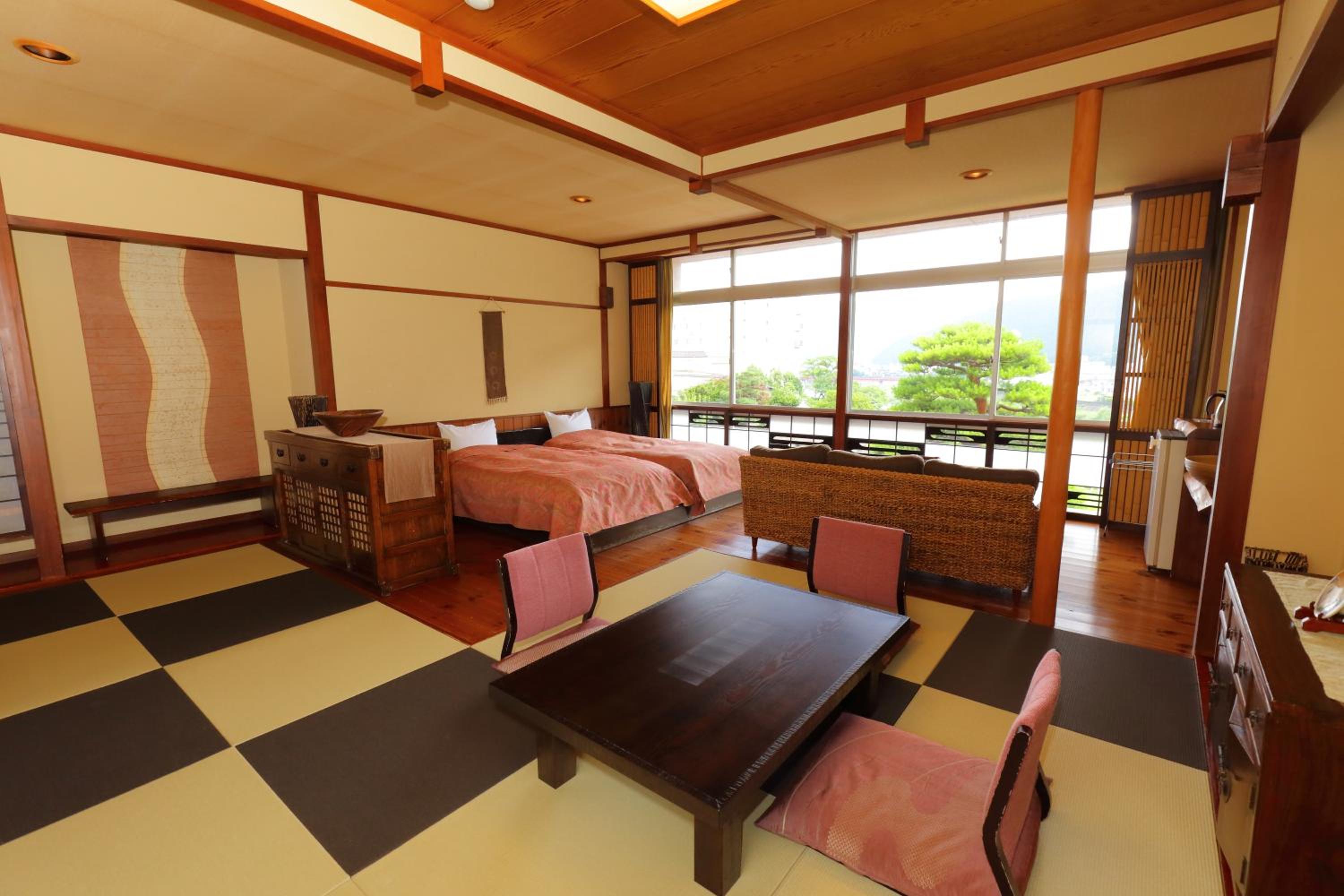 Twin Room with Tatami Area - Room Only Plan