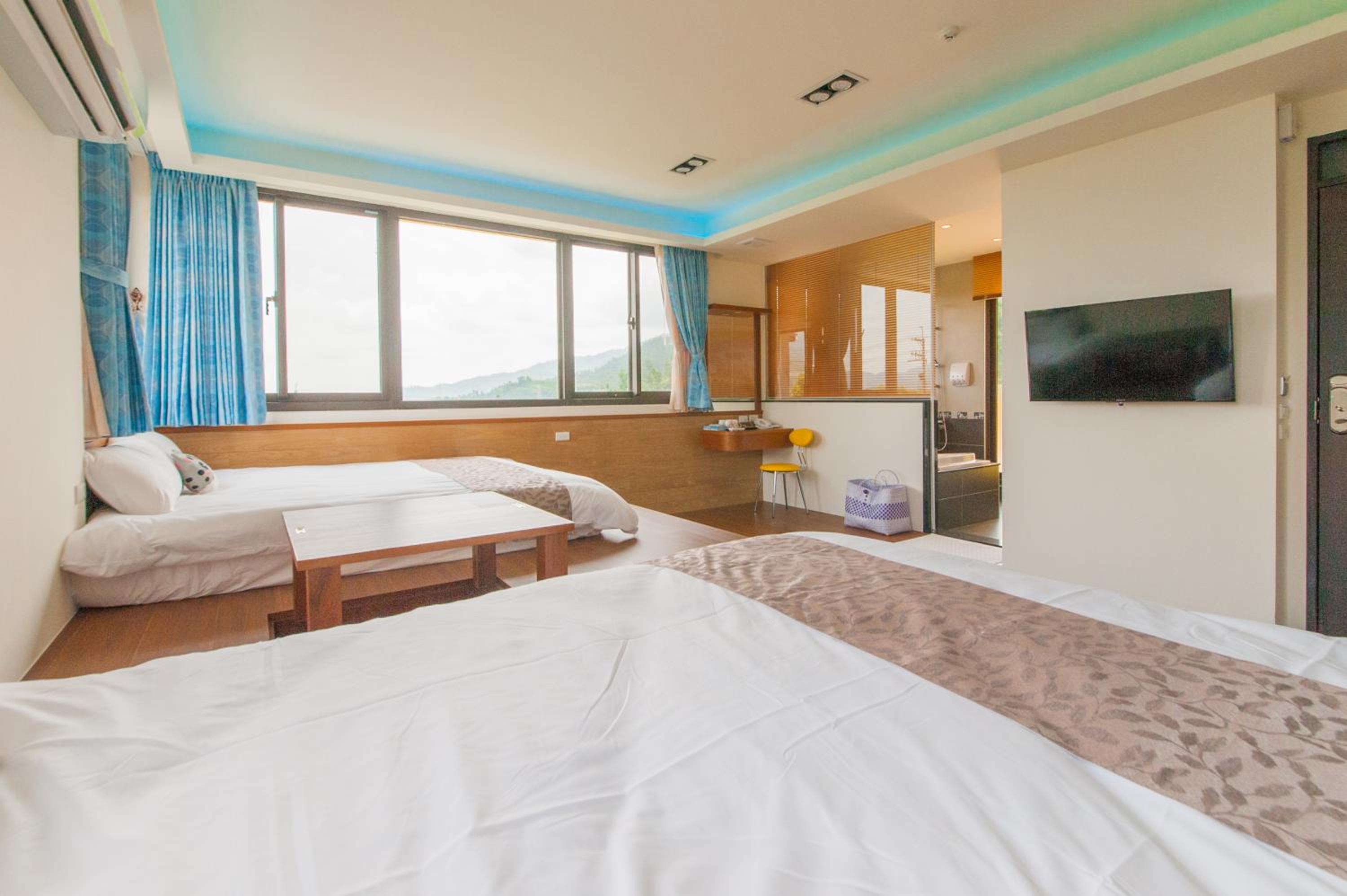 Villa photo 1