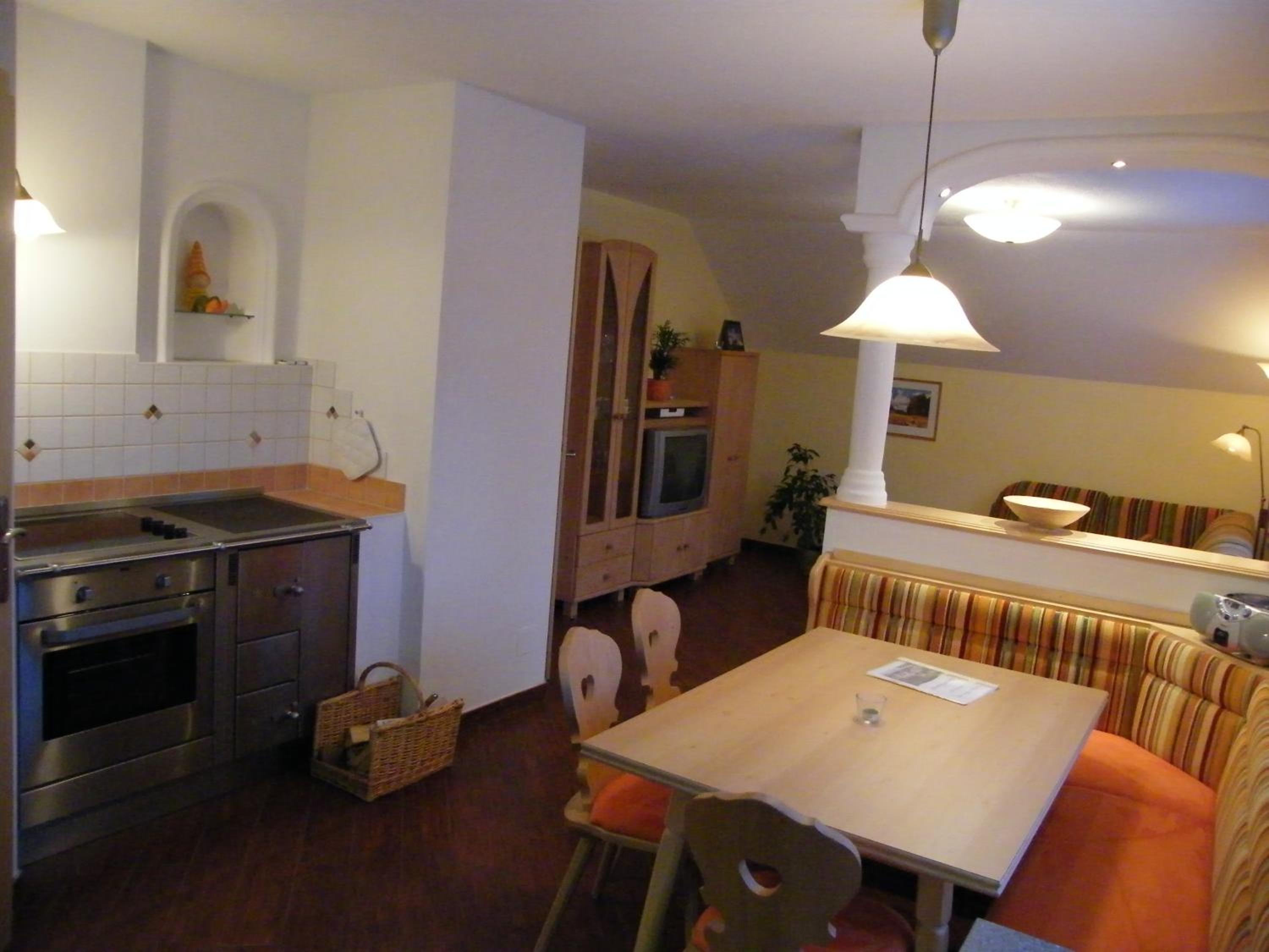 Apartment with Mountain View photo 3