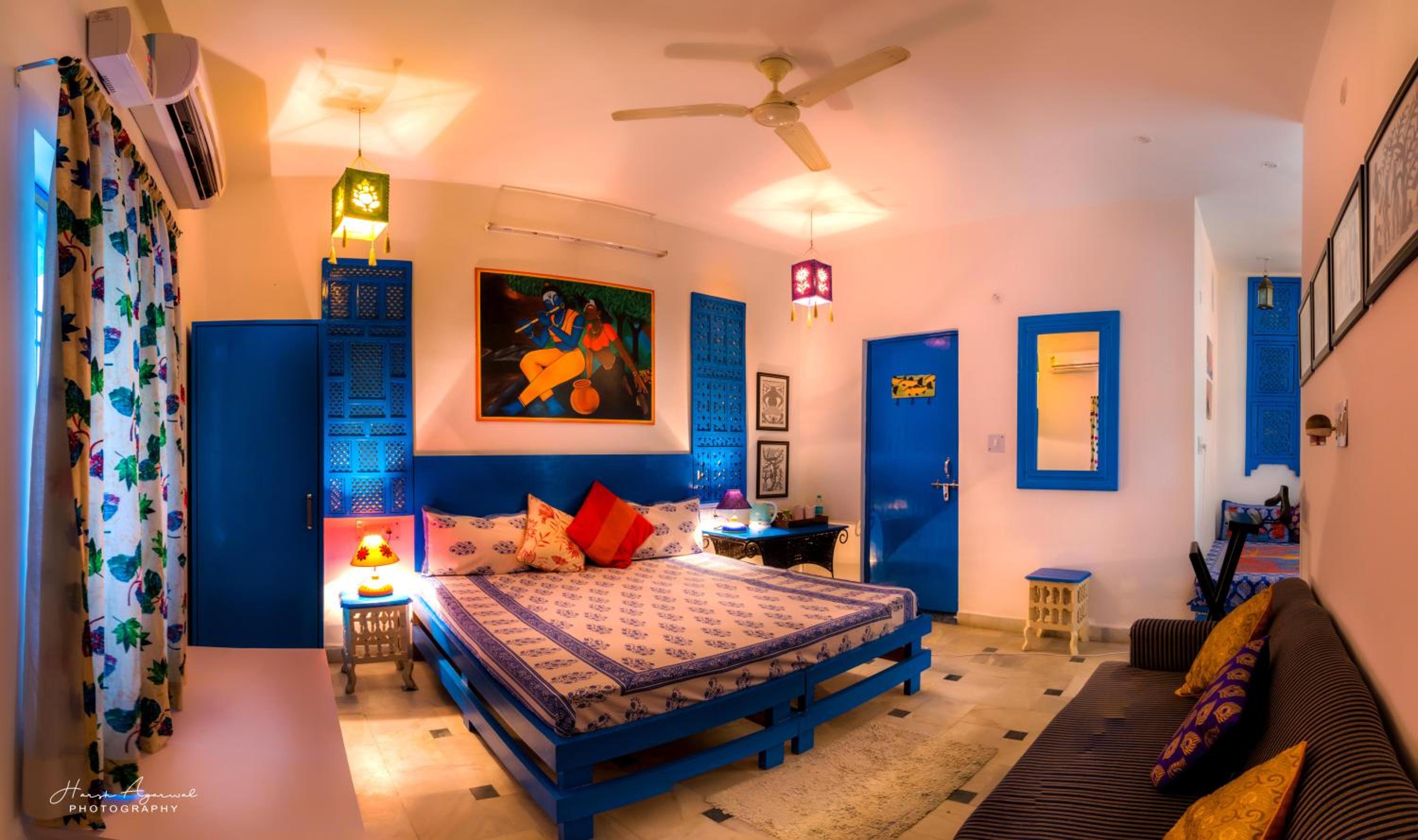 Deluxe Family Room