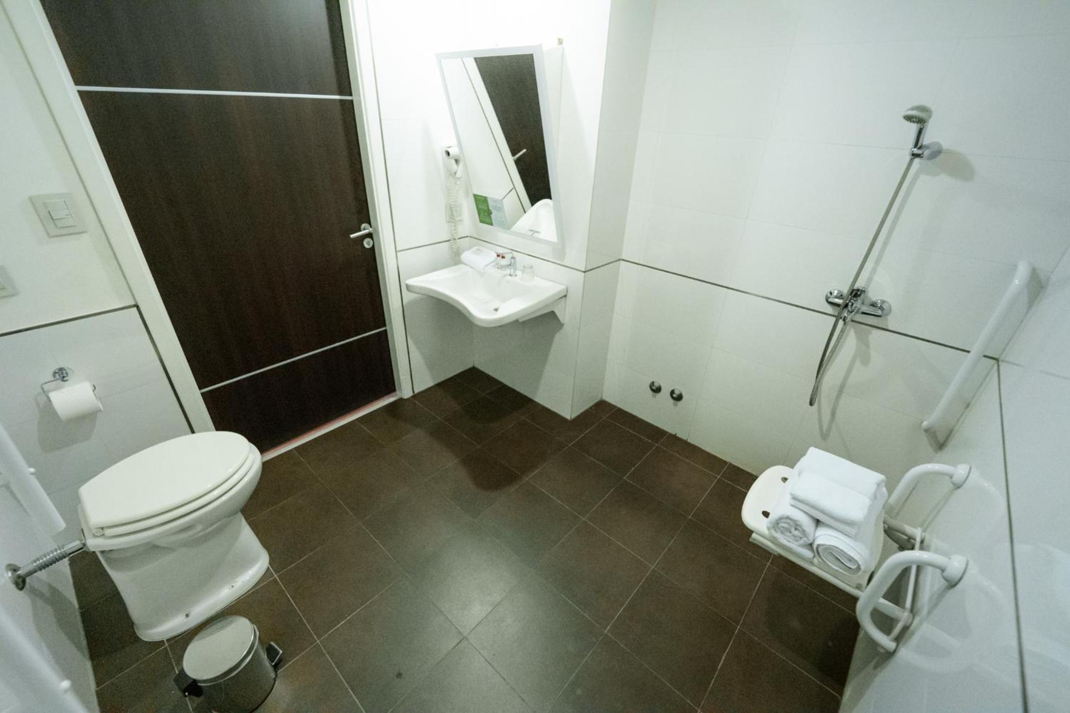 Mérit San Telmo by Amérian — Double Room - Disability Access